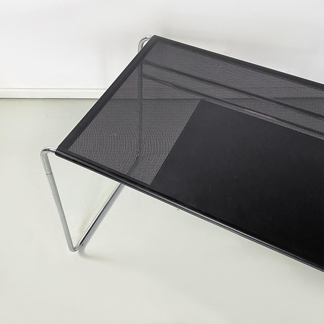 Ensemble de chaise et de bureau de style international irlandais en métal par Eileen Gray, 1970 9