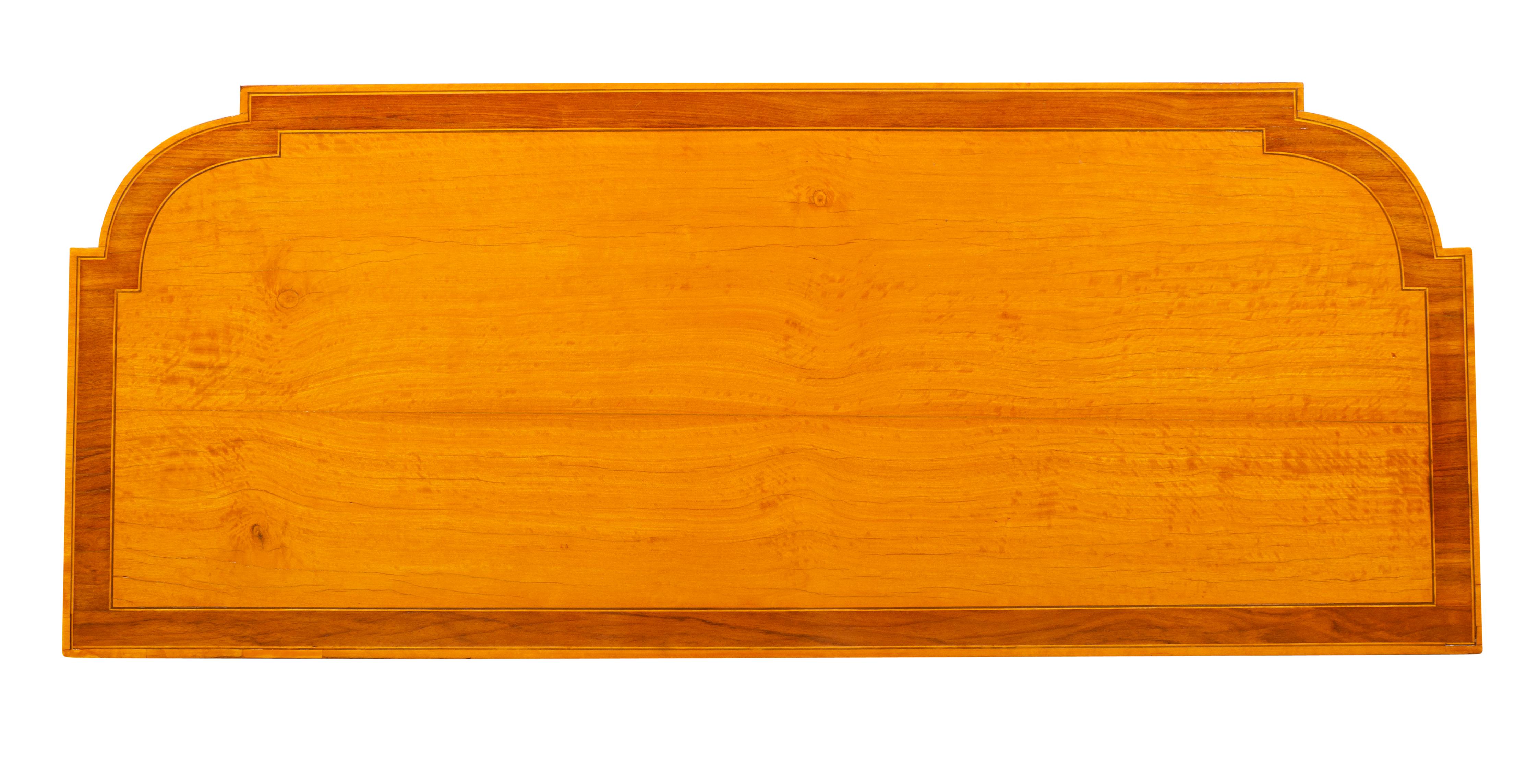 Irischer Beistellschrank aus Seidenholz und Amaranth aus dem späten George III.-Stil im Angebot 5