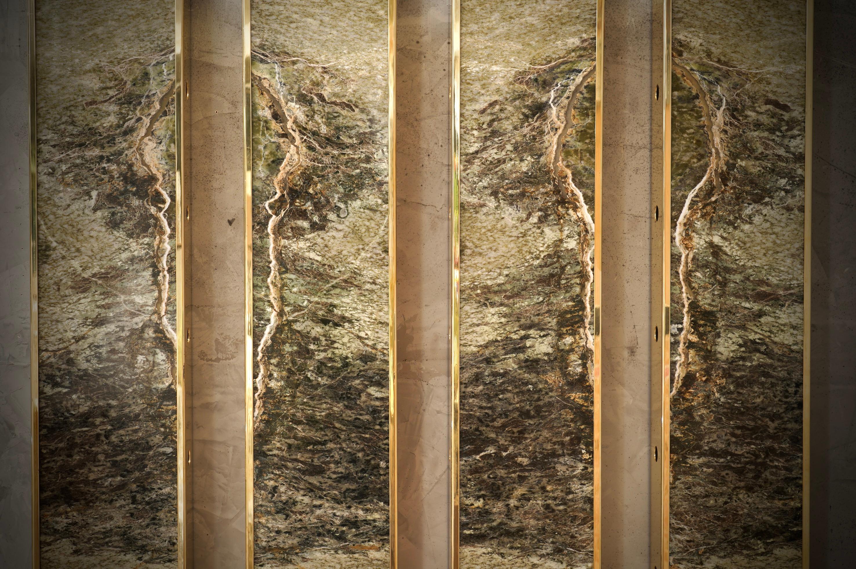 Italienische Wandleuchten und Wandleuchter aus irischem Marmor und Messing, 2020 im Angebot 1