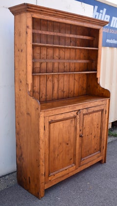 Comò aperto in un unico pezzo in pino irlandese