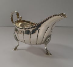 Bote irlandés de plata para salsas de West & Son, Dublín, 1909