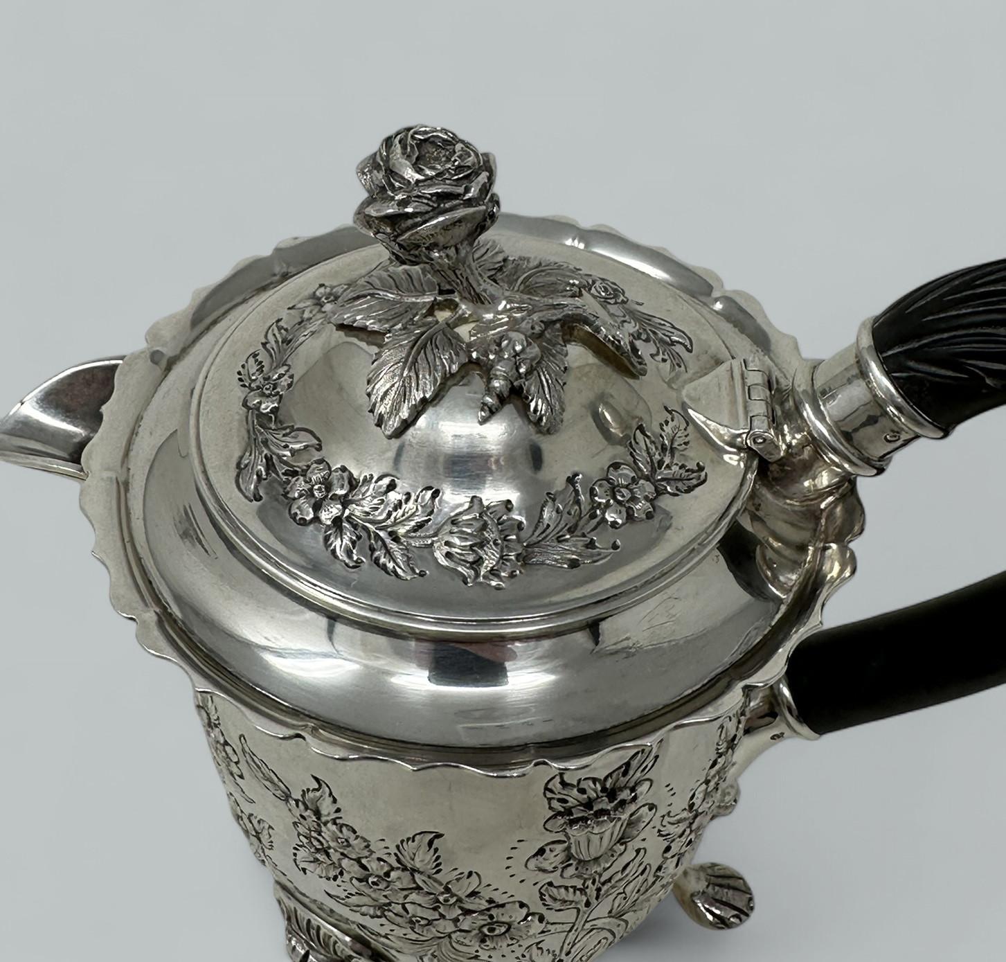 Argento 925 Teiera d'argento irlandese Sterling Limerick Caffettiera Dublin Mark Ireland 1955 20.4ozs in vendita