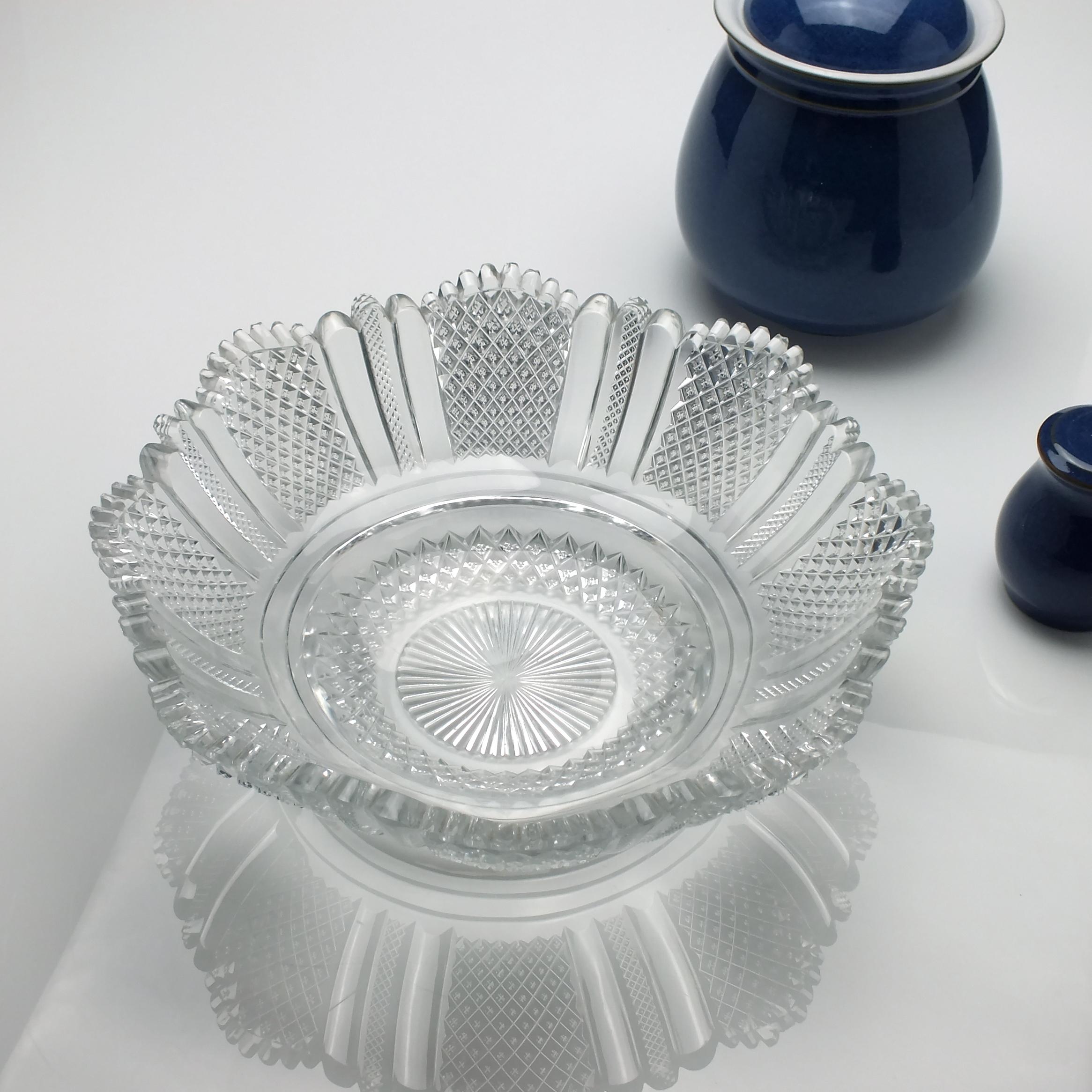 Irish Waterford Cut Glass Serving Bowl, circa 1830 2