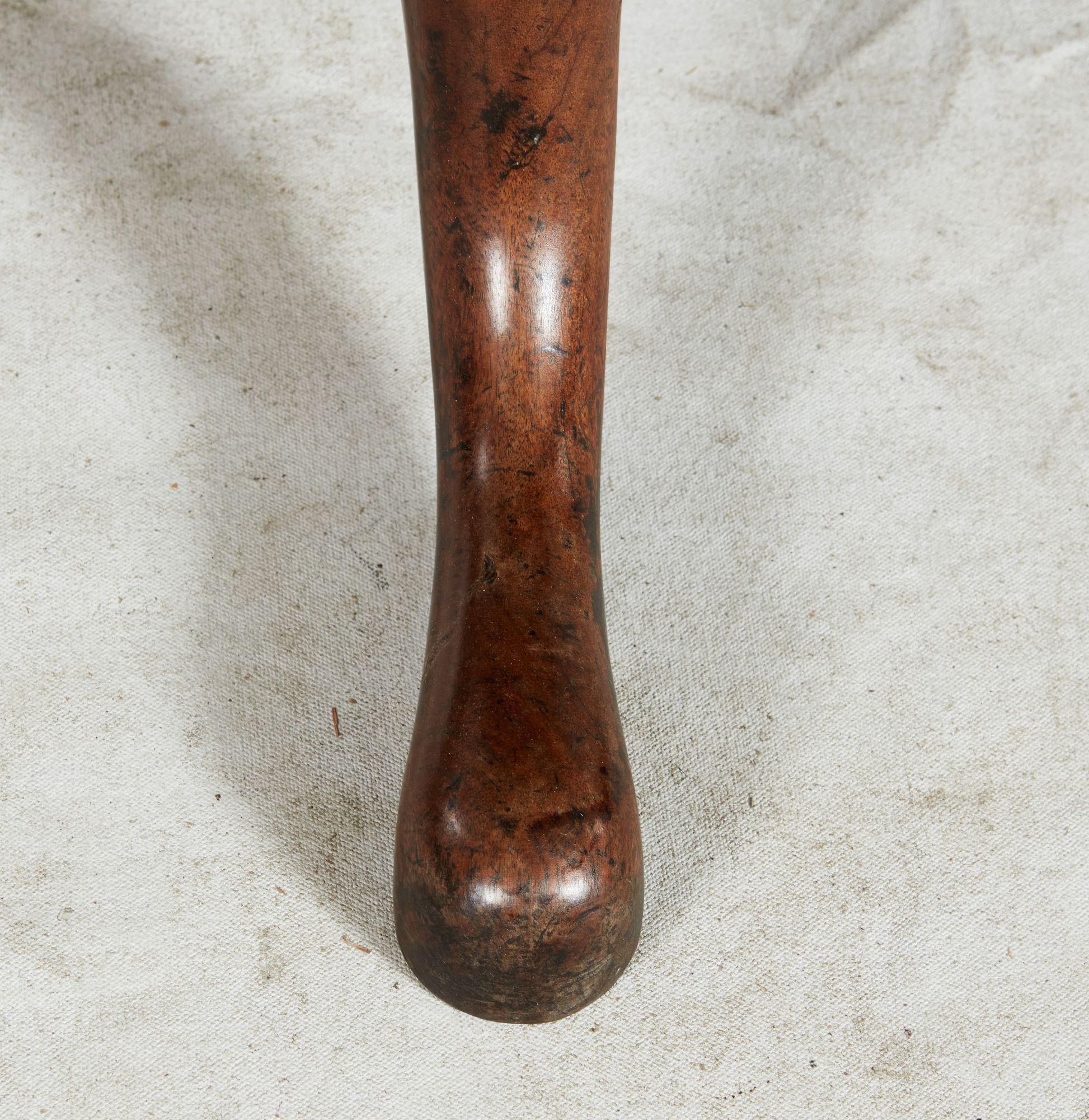Irish Wheat Carved Tripod Tea Table For Sale 4
