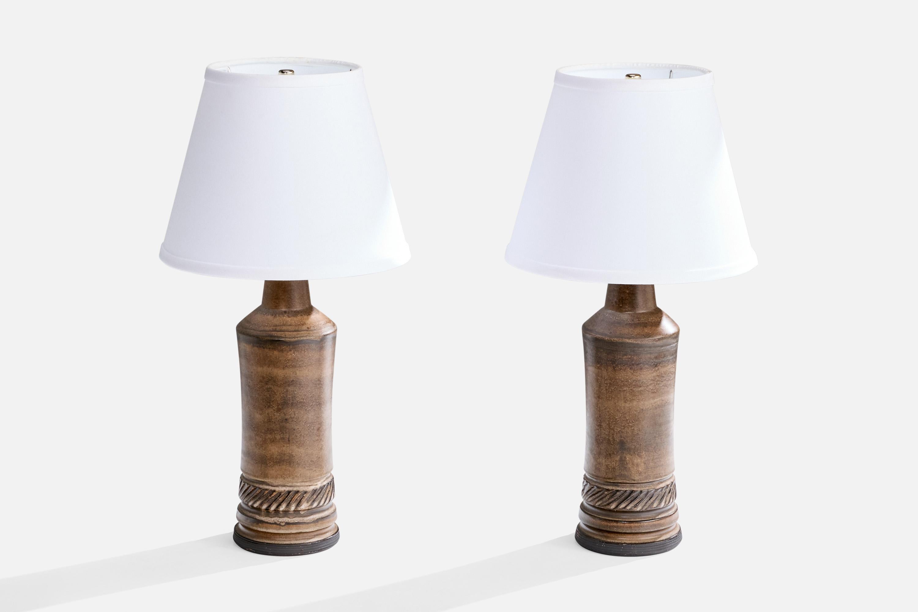 Mid-Century moderno Irma Yourstone, Lampade da tavolo, Ceramica, Svezia, anni '60 in vendita