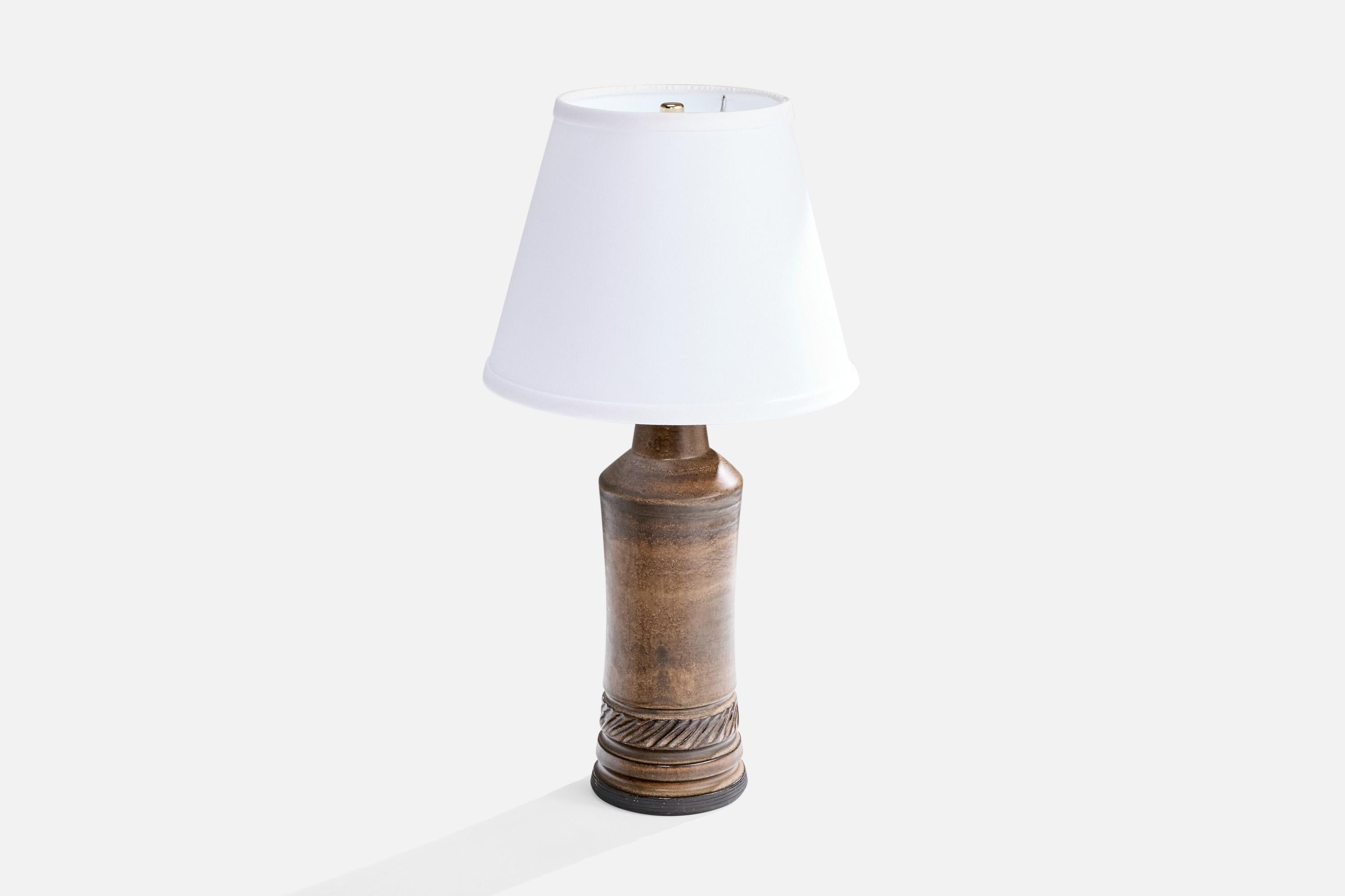 Irma Yourstone, Lampade da tavolo, Ceramica, Svezia, anni '60 In condizioni buone in vendita a High Point, NC