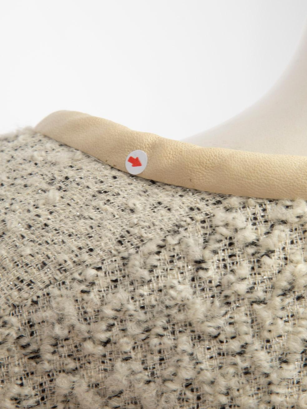 Chaqueta con cremallera asimétrica de tweed gris Iro Talla S en venta 1