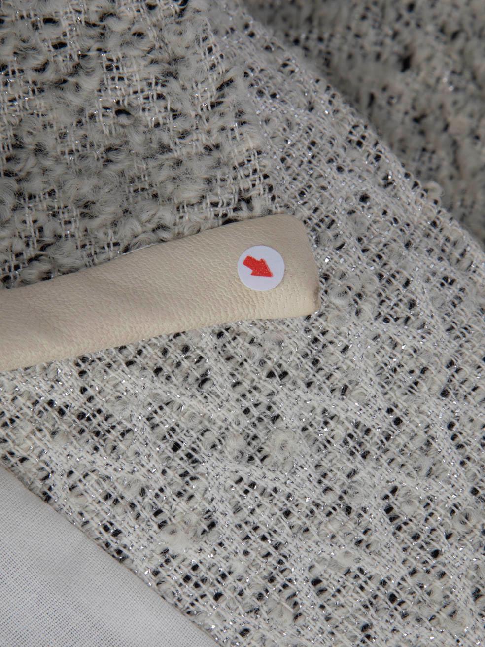 Chaqueta con cremallera asimétrica de tweed gris Iro Talla S en venta 4
