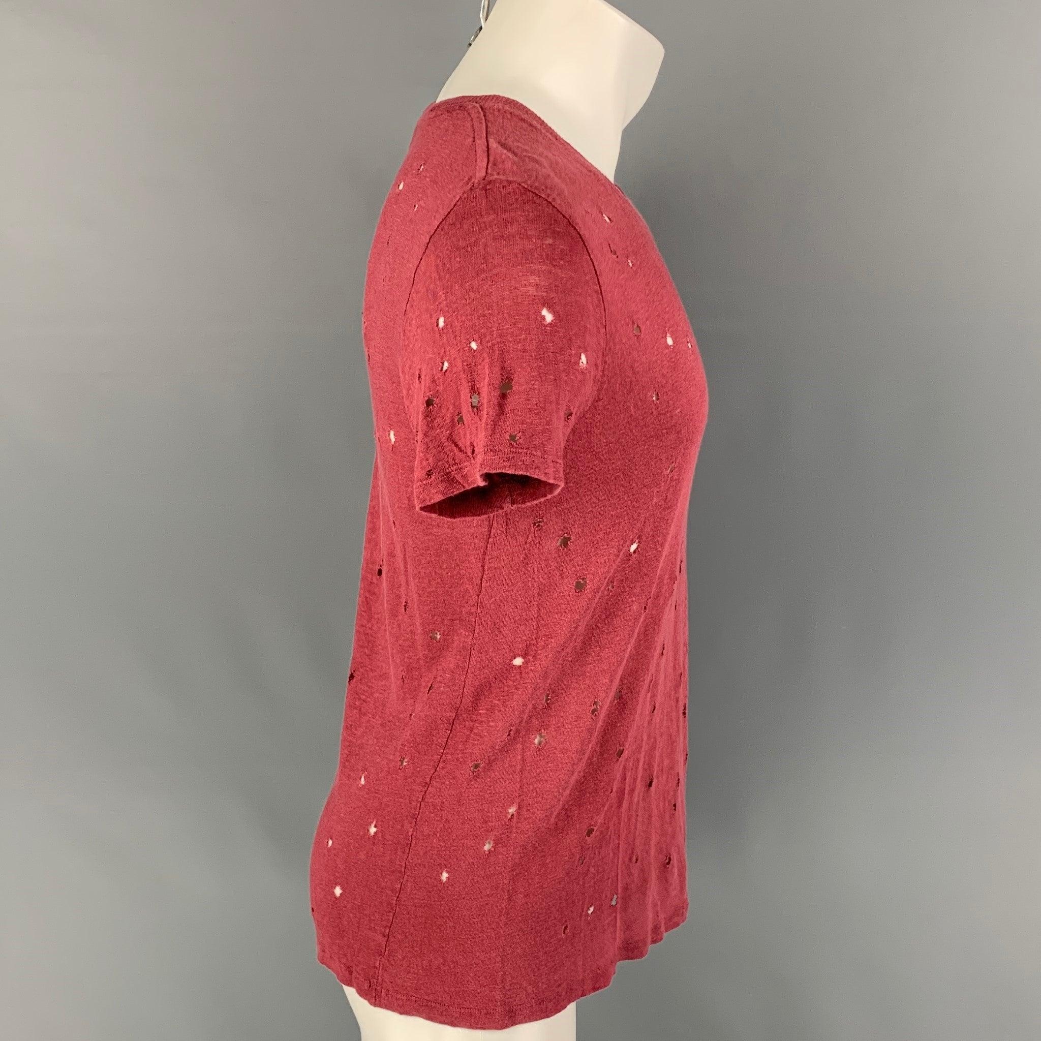 IRO 'Clay' t-shirt comes in a burgundy linen featuring distressed details throughout and a crew-neck. Made in Portugal.
Very Good Pre-Owned Condition.  

Marked:   S 

Measurements: 
 
Shoulder: 18 inches  Chest: 38 inches  Sleeve: 8 inches Length: