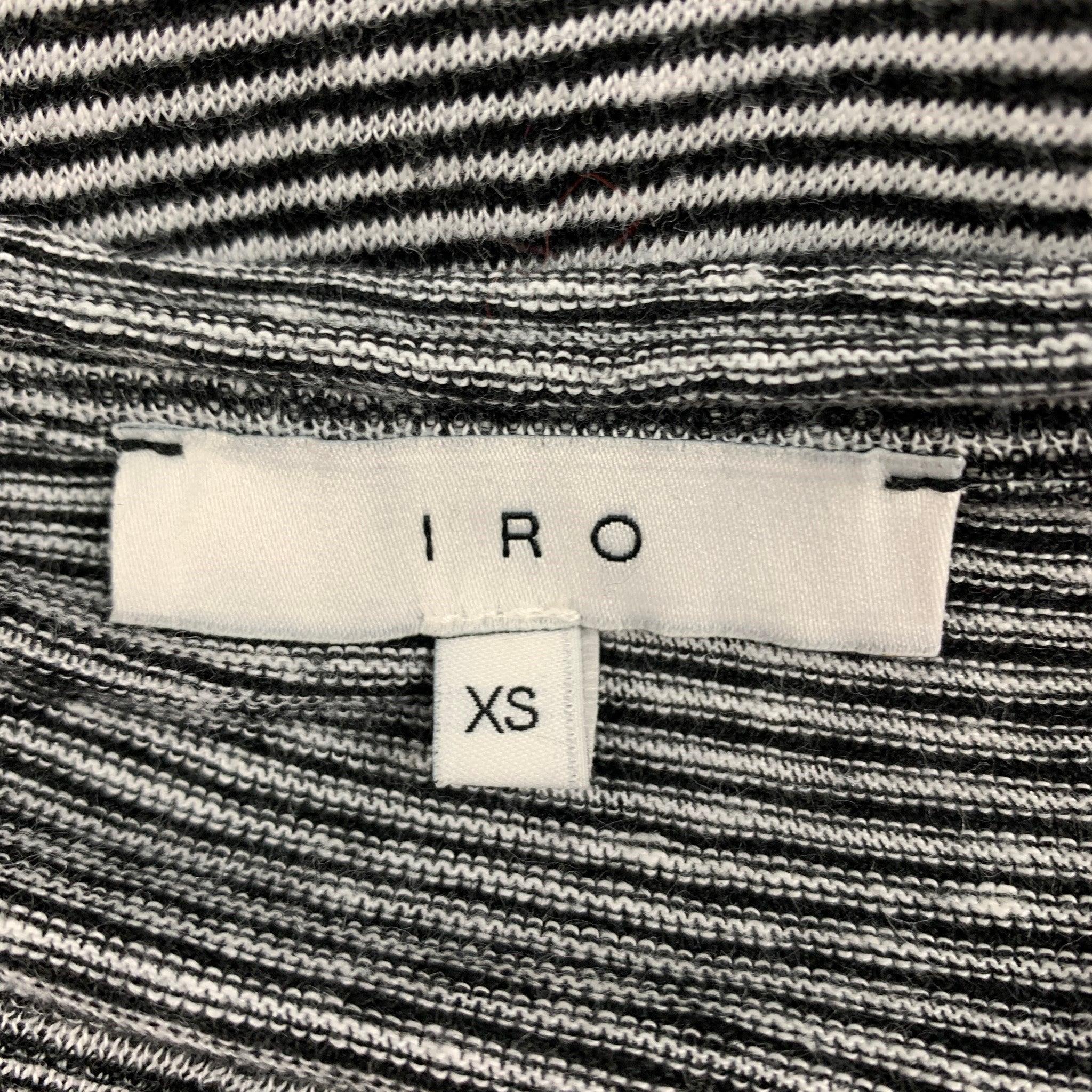 IRO - T-shirt à manches longues glacée en lin à rayures noires et blanches, taille XS en vente 1