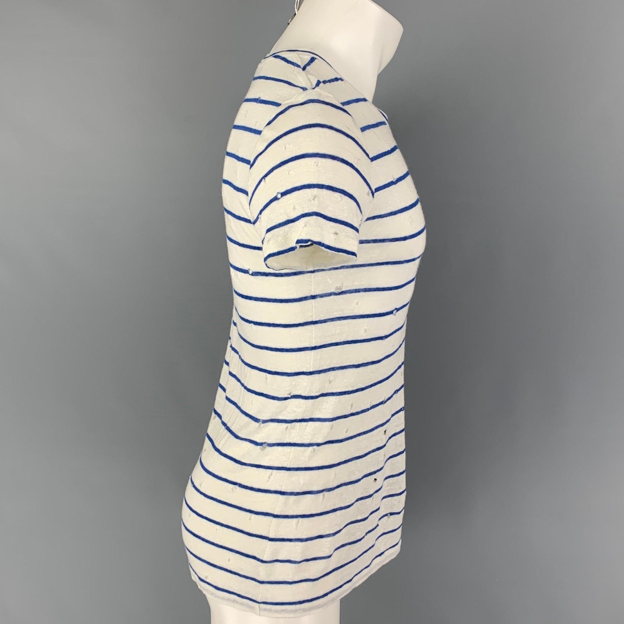 IRO 'Mina' t-shirt comes in a white & blue linen featuring distressed details throughout and a crew-neck. Made in Portugal.
Very Good Pre-Owned Condition.  

Marked:   XS 

Measurements: 
 
Shoulder:
16.5 inches  Chest: 34 inches  Sleeve: 7 inches