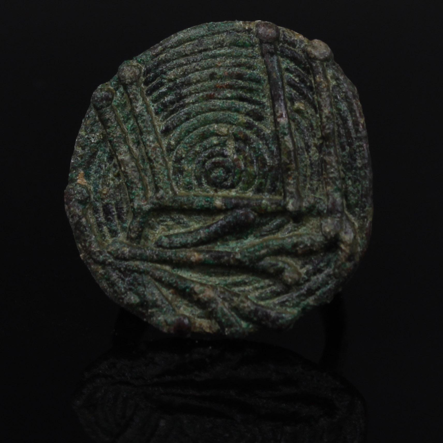 ITEM: Ring
MATERIAL: Bronze
CULTURE: Iron Age, Amlash
PERIOD: 1st millenium B.C
DIMENSIONS: 21 mm x 28 mm diameter
CONDITION: Good condition
PROVENANCE: Ex English private collection, acquired from London Gallery (1970s – 2000s)

Comes with