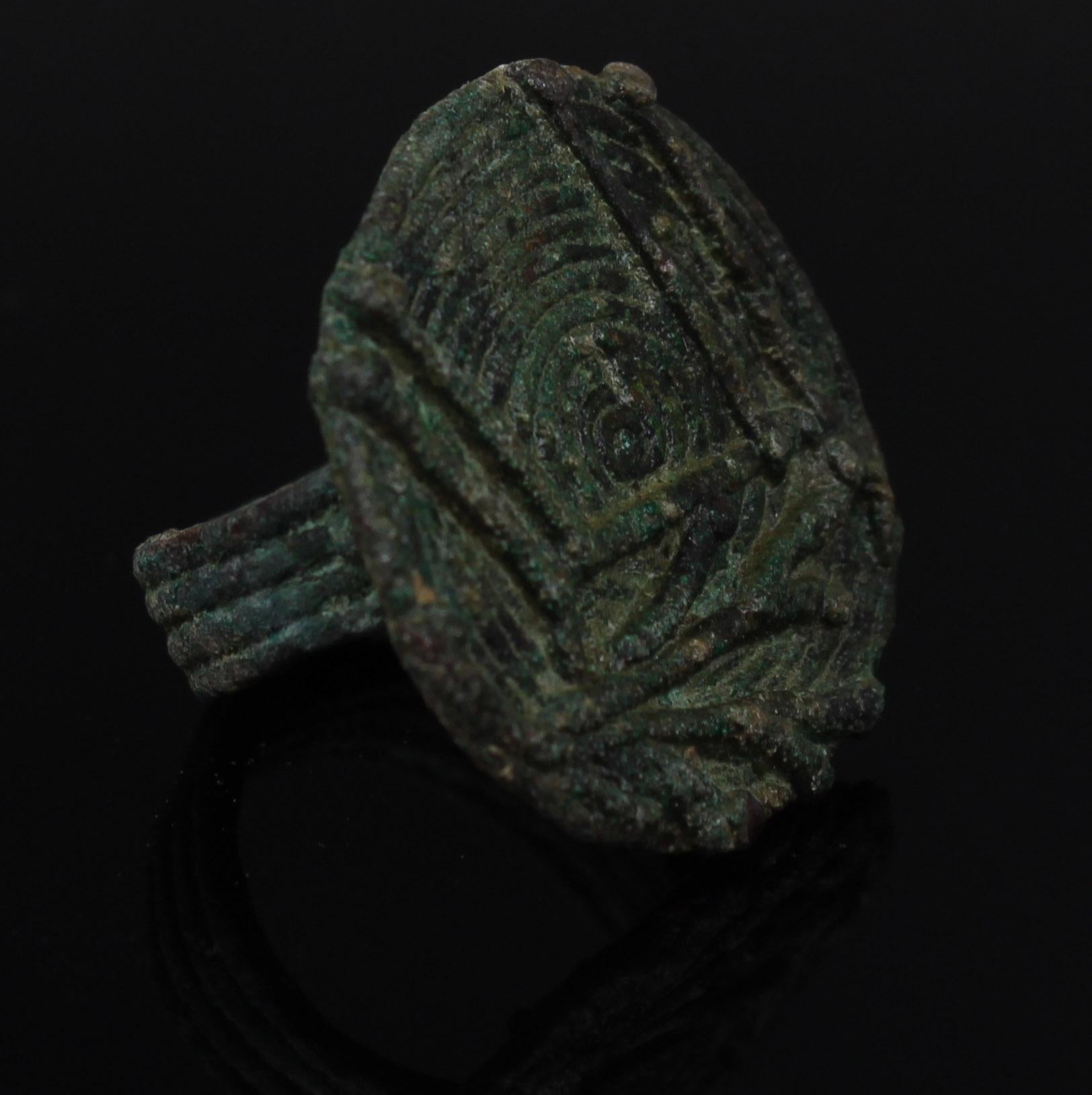Prehistoric Iron Age Amlash ring For Sale