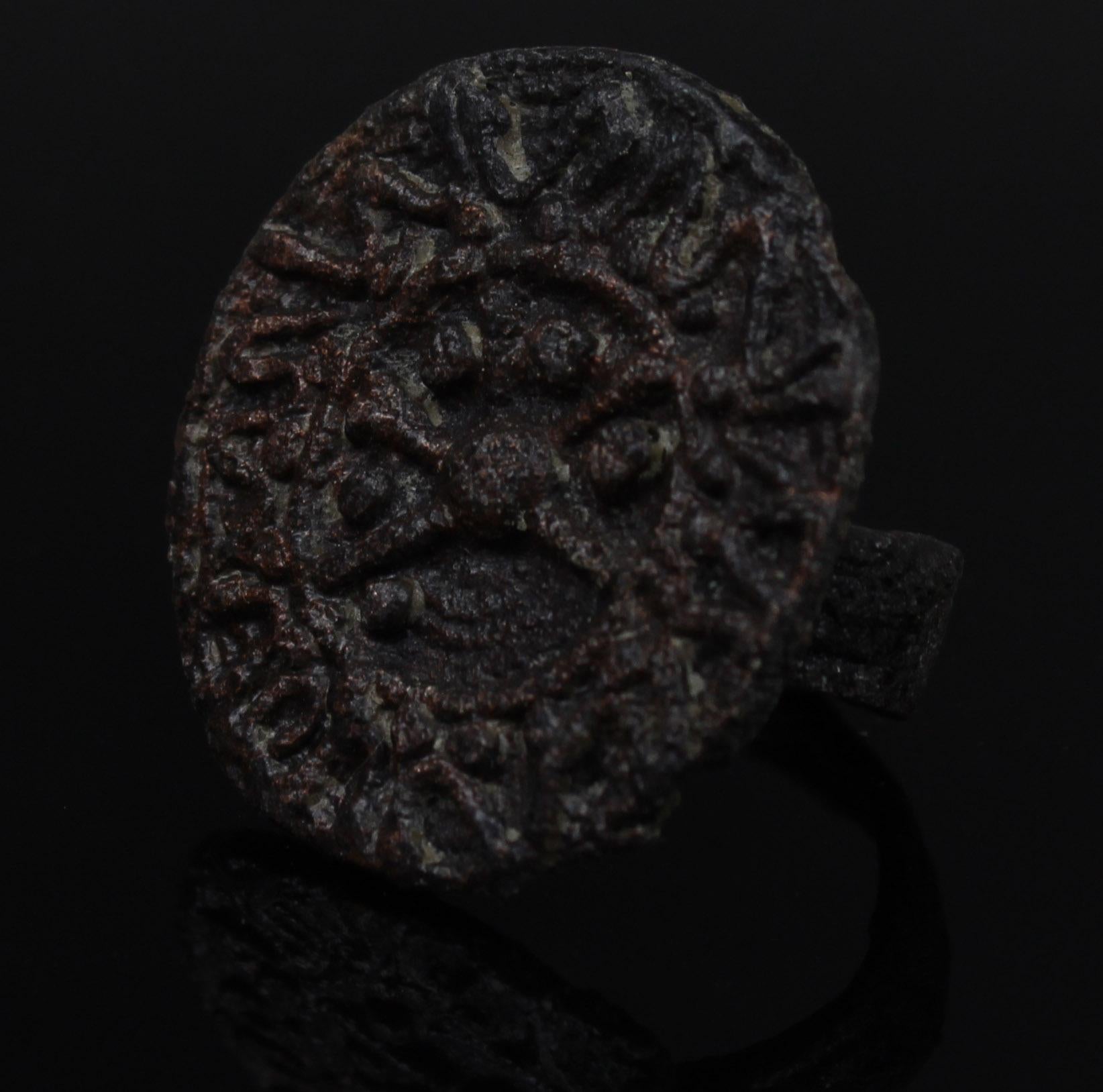 Prehistoric Iron Age Amlash ring For Sale