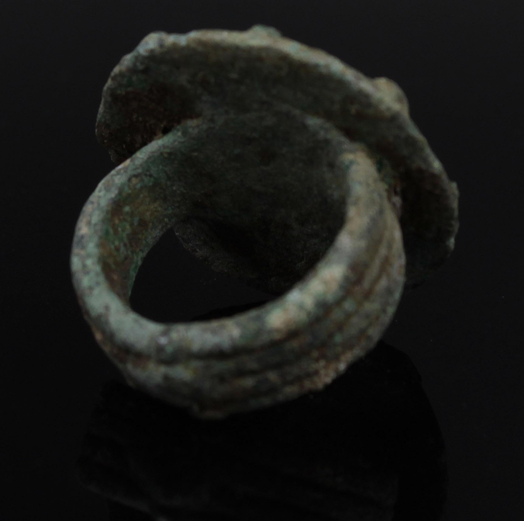 Iron Age Amlash ring In Good Condition For Sale In EL CAMPELLO, ES