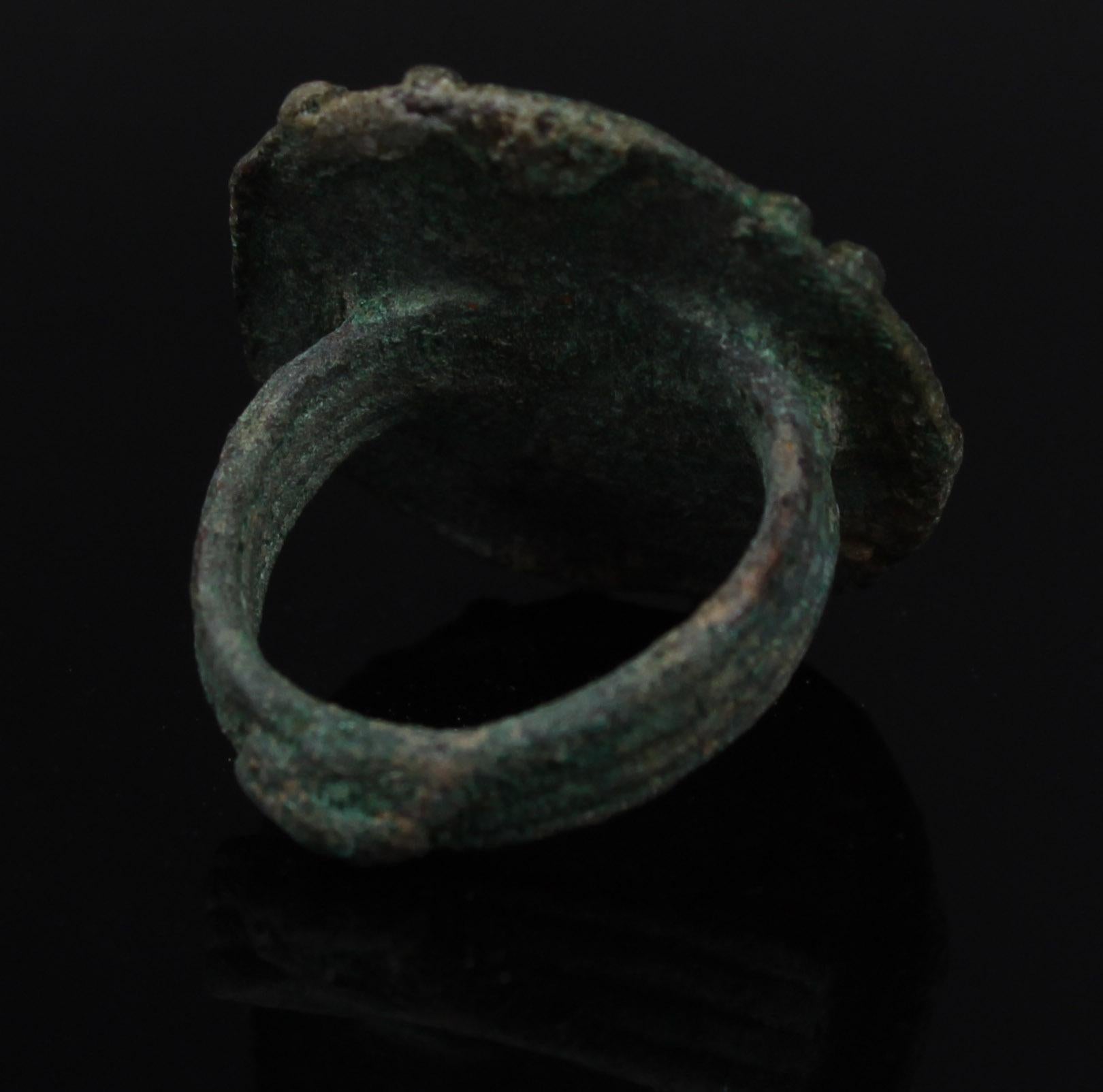 Iron Age Amlash ring In Good Condition For Sale In EL CAMPELLO, ES