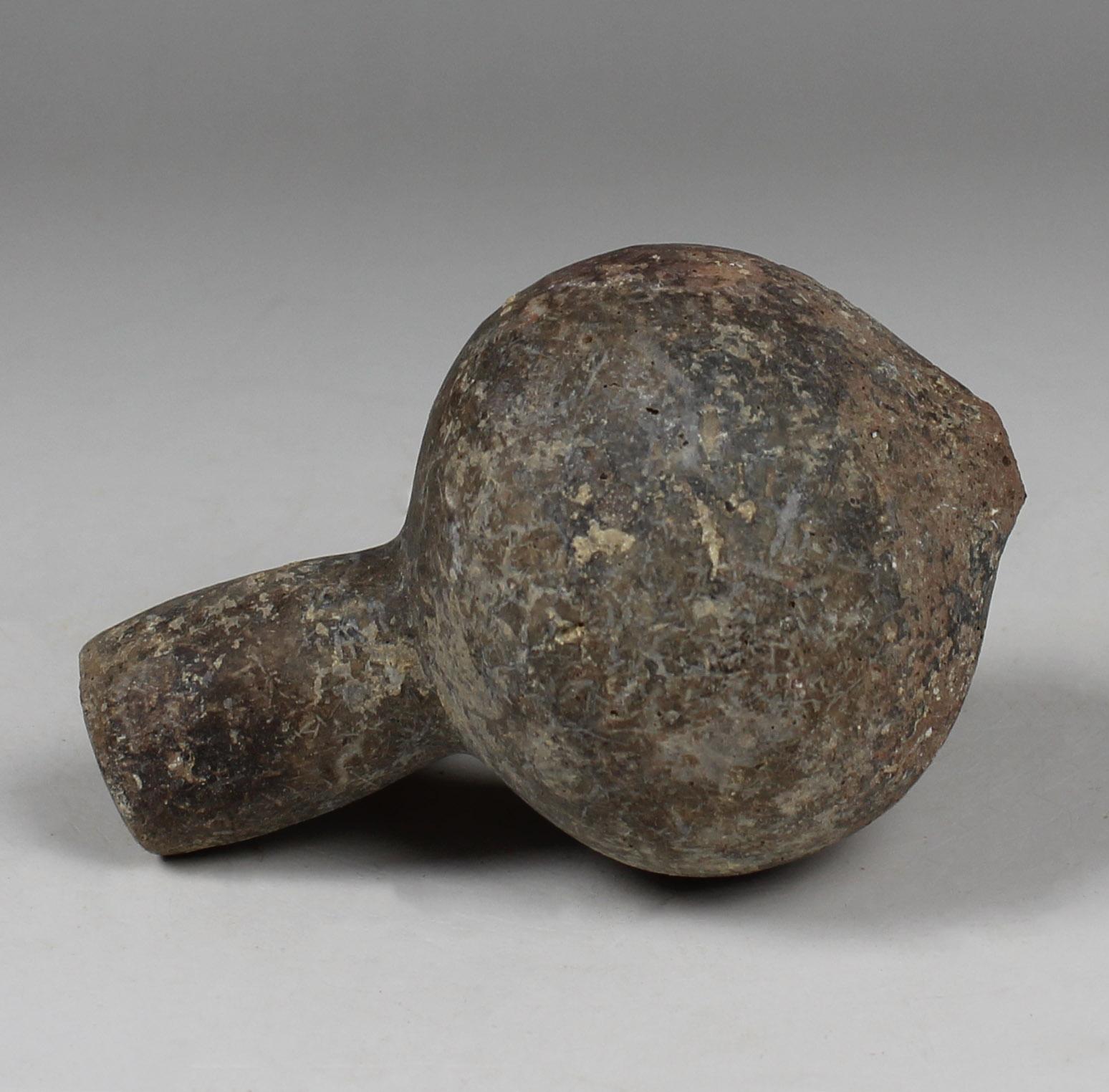 Iron Age black juglet In Good Condition In EL CAMPELLO, ES