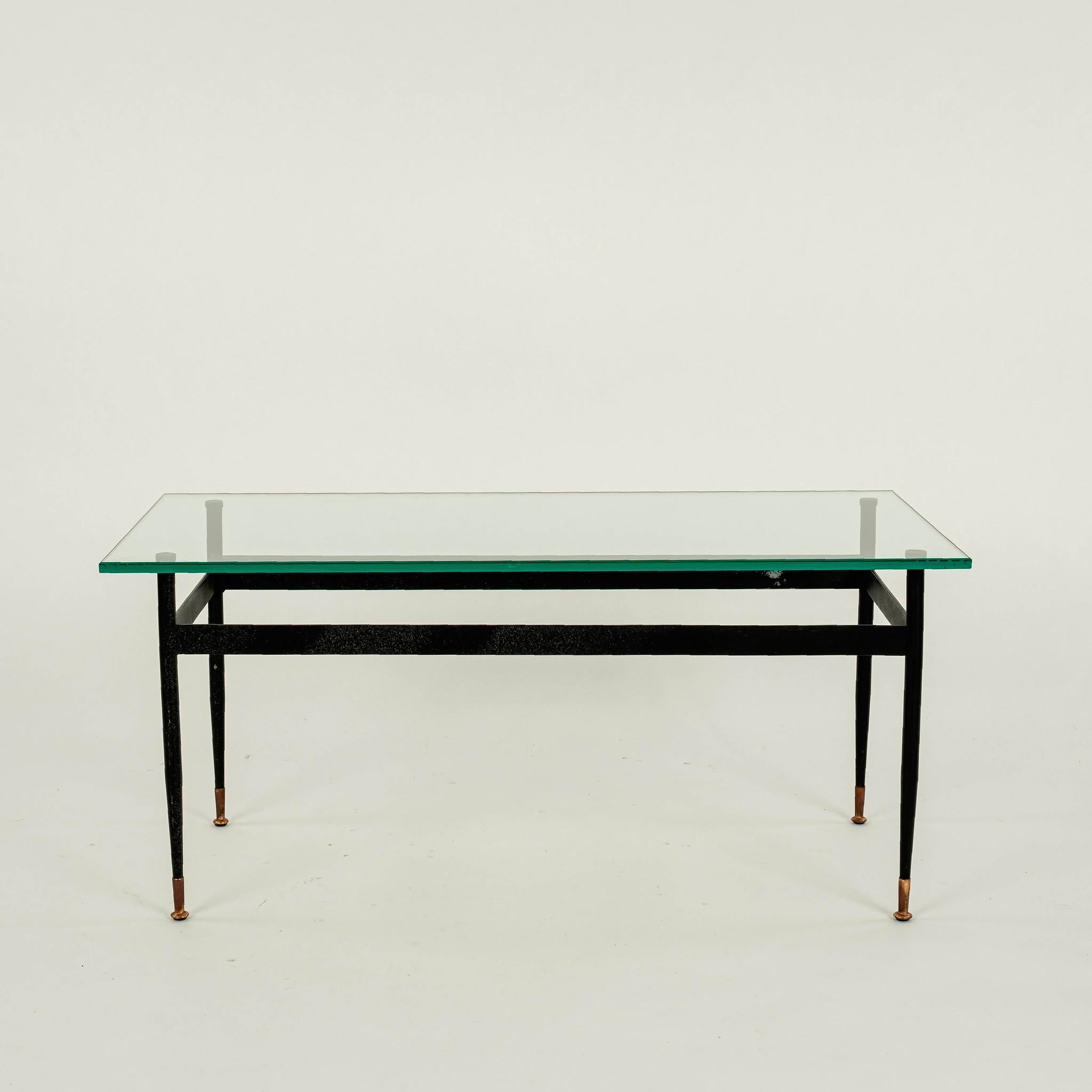 Mesa Cocktail de Hierro y Latón Posmoderno en venta
