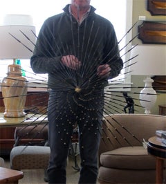 Sculpture murale moulin à vent en acier et laiton Sunburst de Ron Schmidt