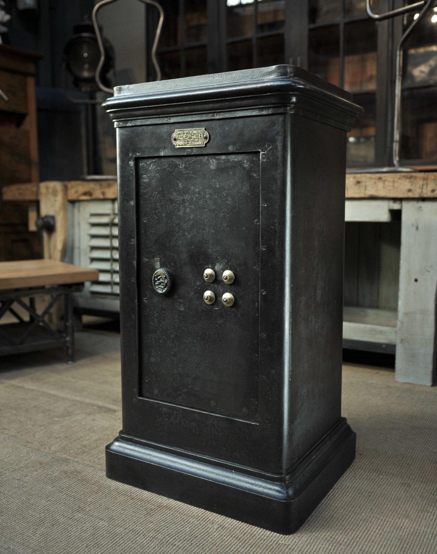 Art Nouveau Iron and Brass Safe Cabinet by Bauche circa 1910