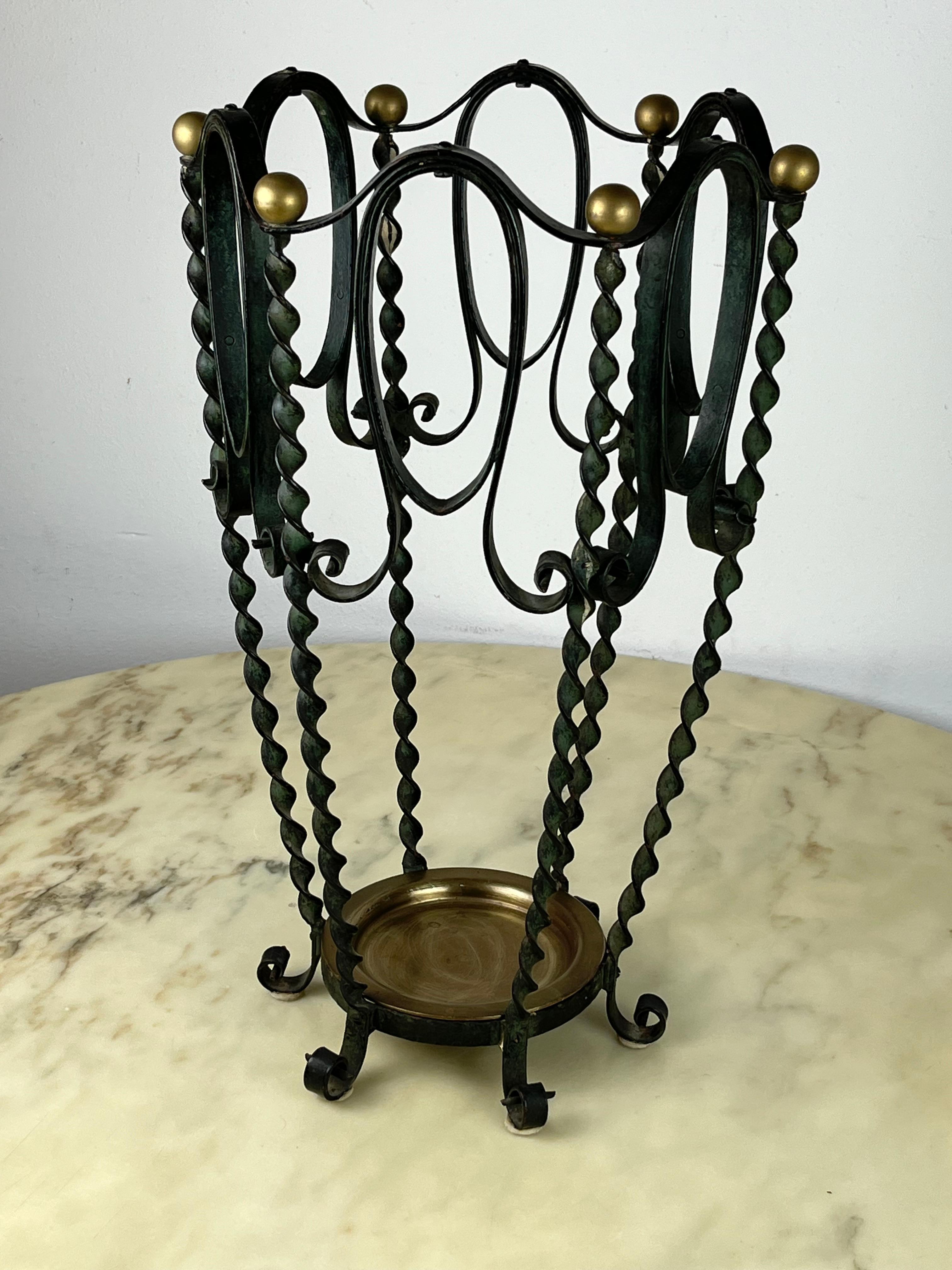 Iron and brass umbrella stand, Italy, 1930s
Found in a noble apartment. Intact and in good condition.