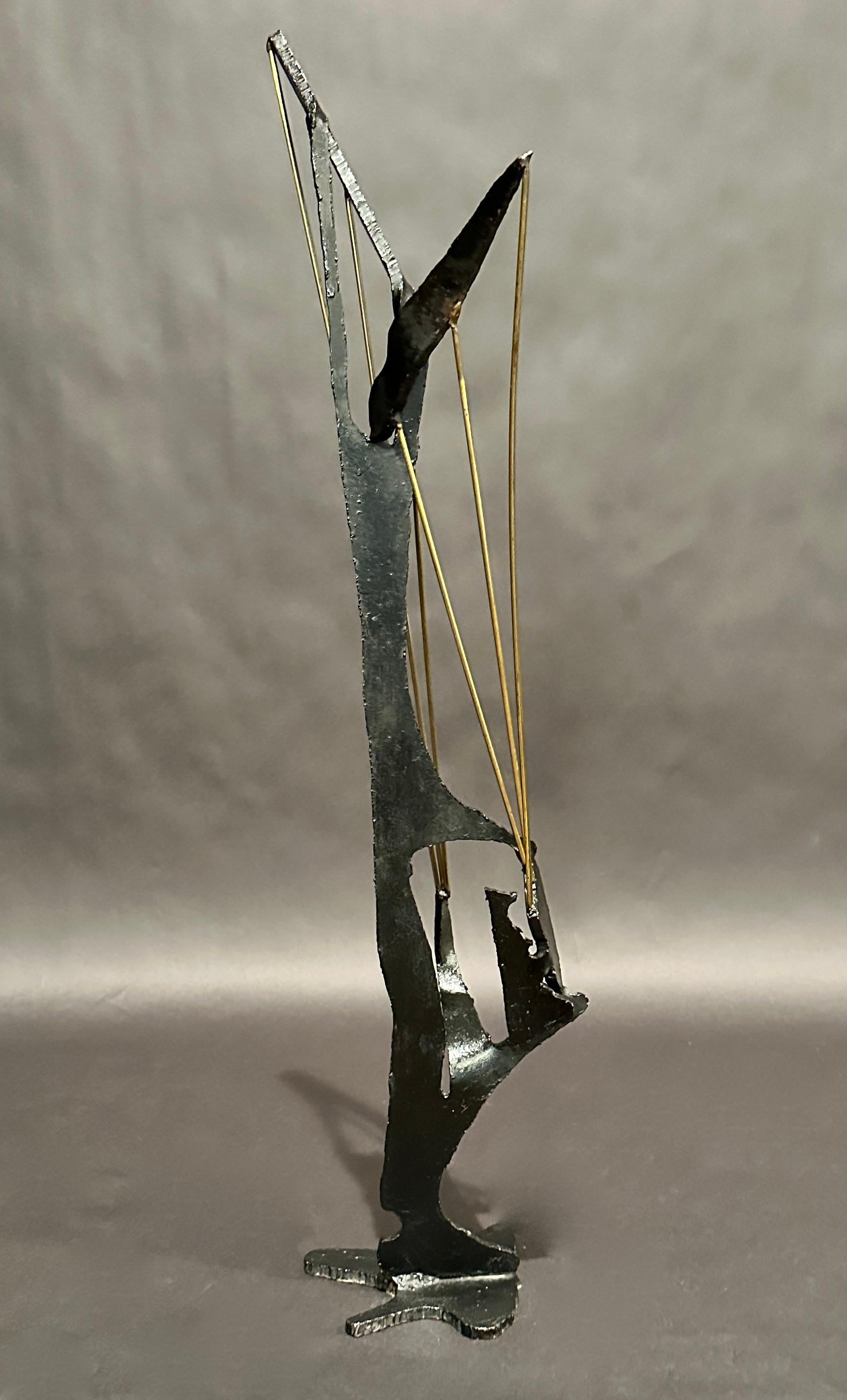 Escultura soldada de hierro y latón de Ernesto Emilio Gonzalez Estadounidense en venta