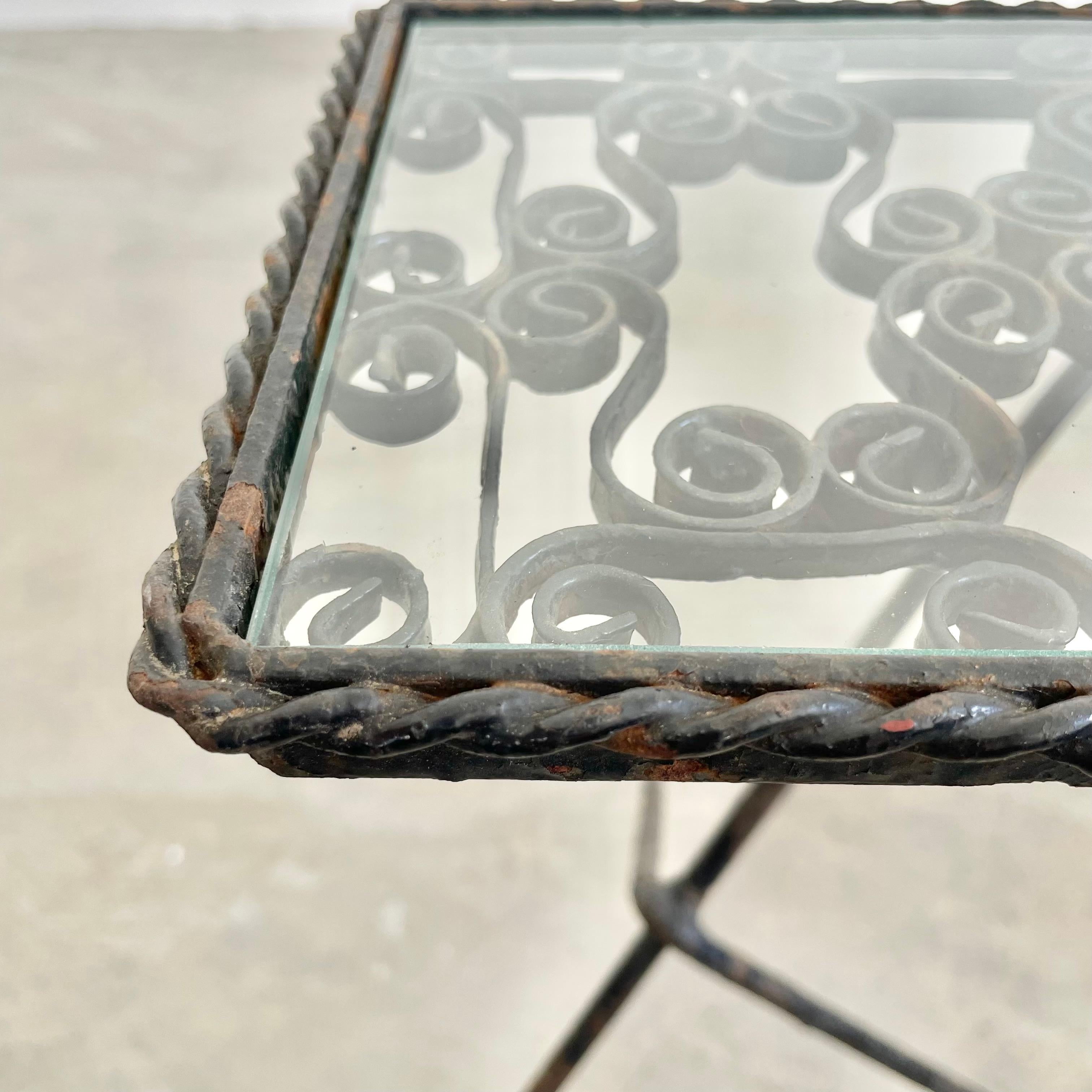 Iron and Glass Standing Catchall, 1950s France For Sale 8