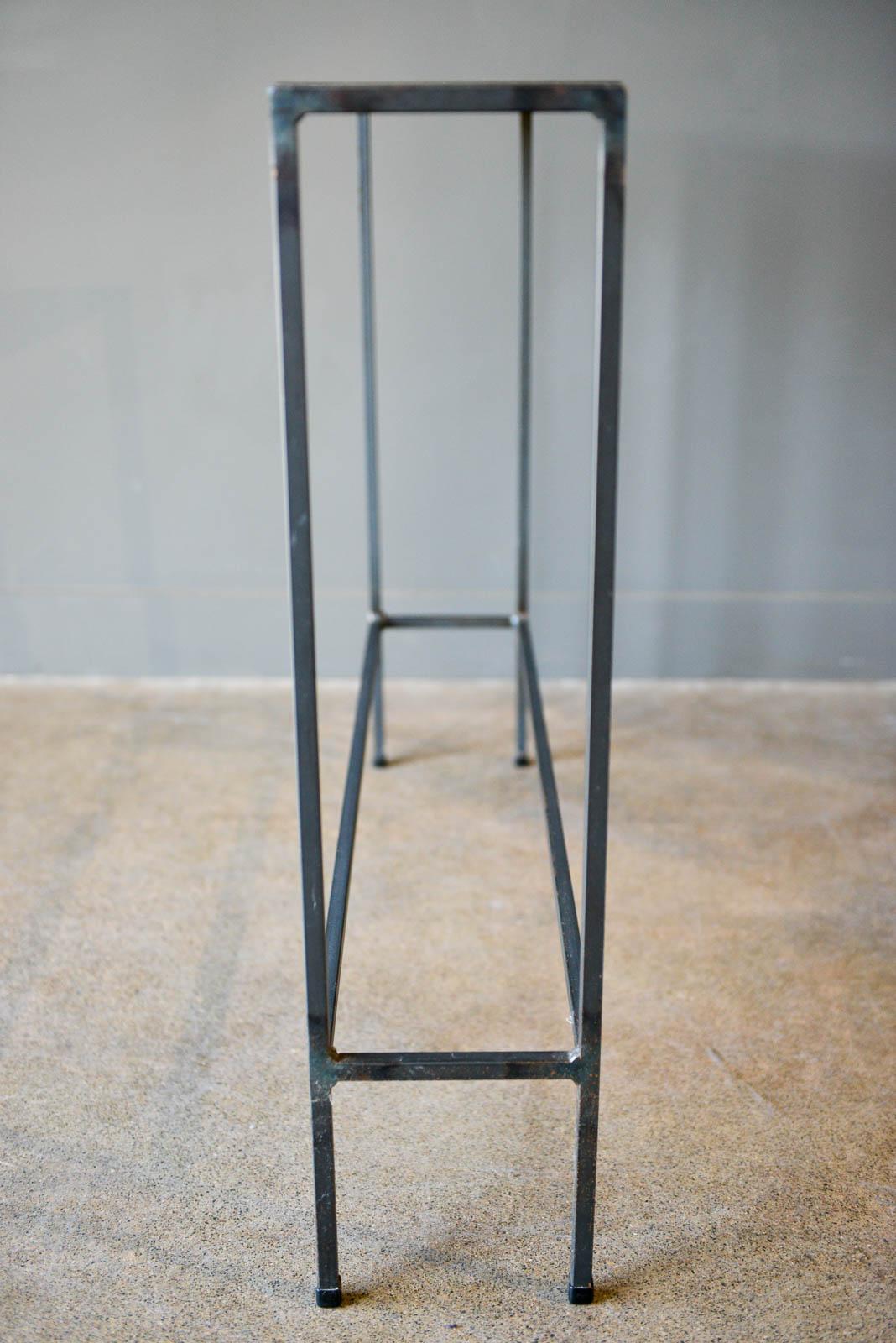Iron and Melamine Petite Console Table, 1980 im Zustand „Gut“ in Costa Mesa, CA