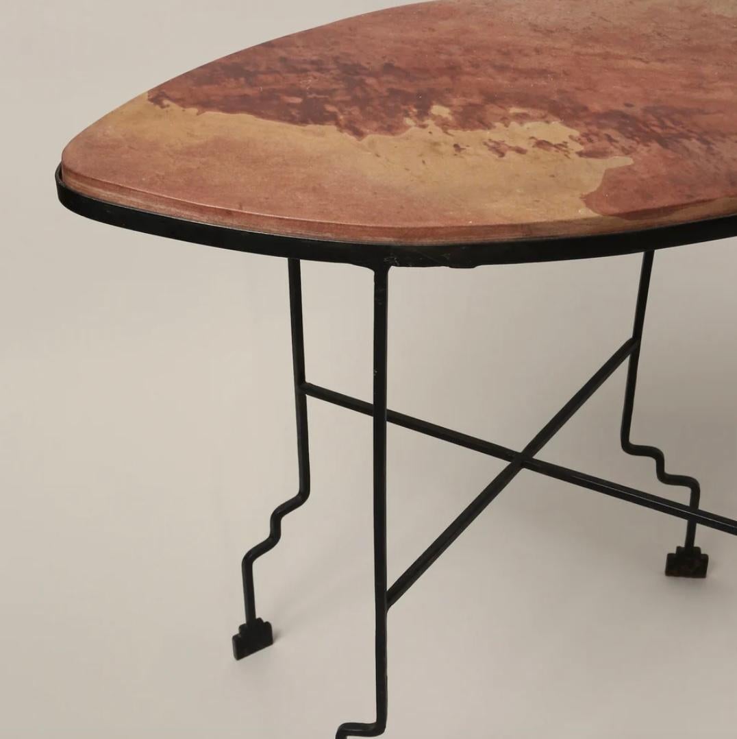 Fin du 20e siècle Table en fer et en pierre en vente