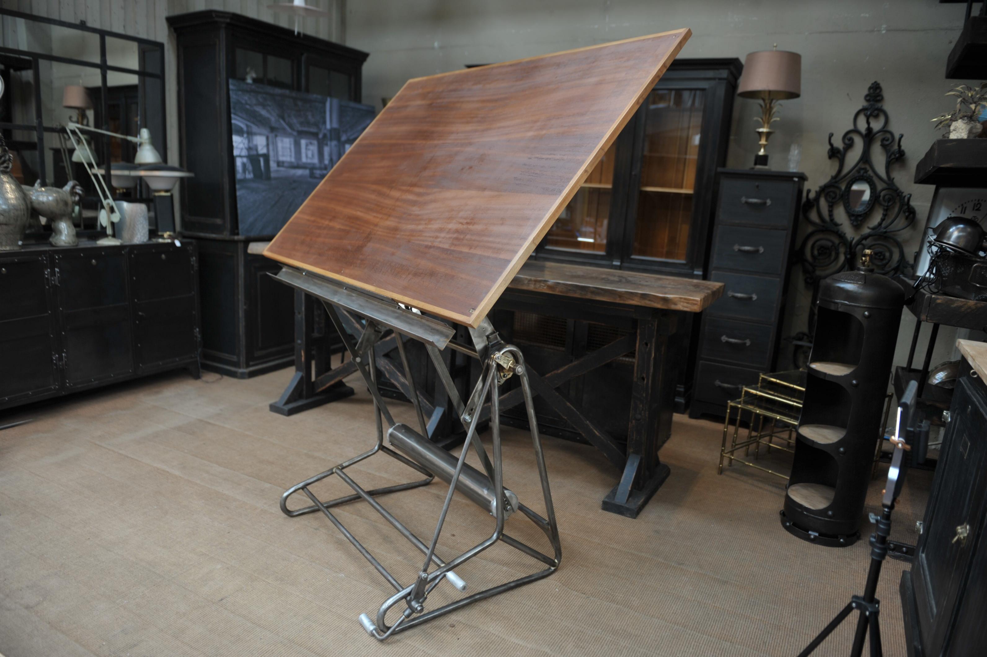 Iron and Wood Adjustable Architect's Drafting Desk Table, 1905s In Good Condition For Sale In Roubaix, FR