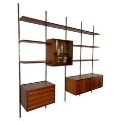 Iron and wood wall bookcase by Osvaldo Borsani E22 production Tecno, Italy 1960s