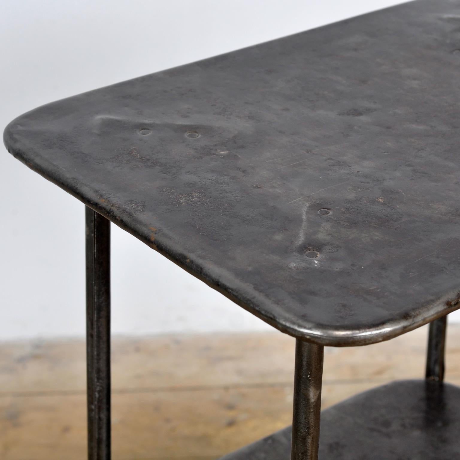 Iron Bedside Table, 1910s In Good Condition In Amsterdam, Noord Holland
