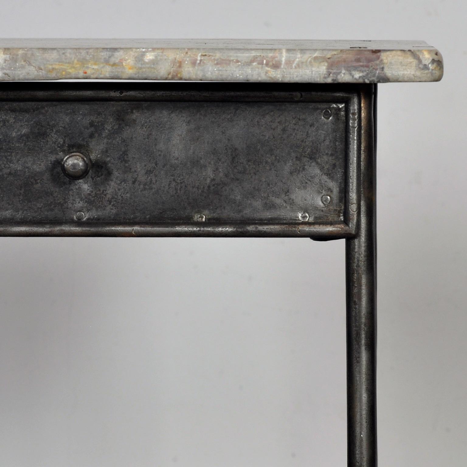 Iron bedside table with marble top, 1910 en vente 4