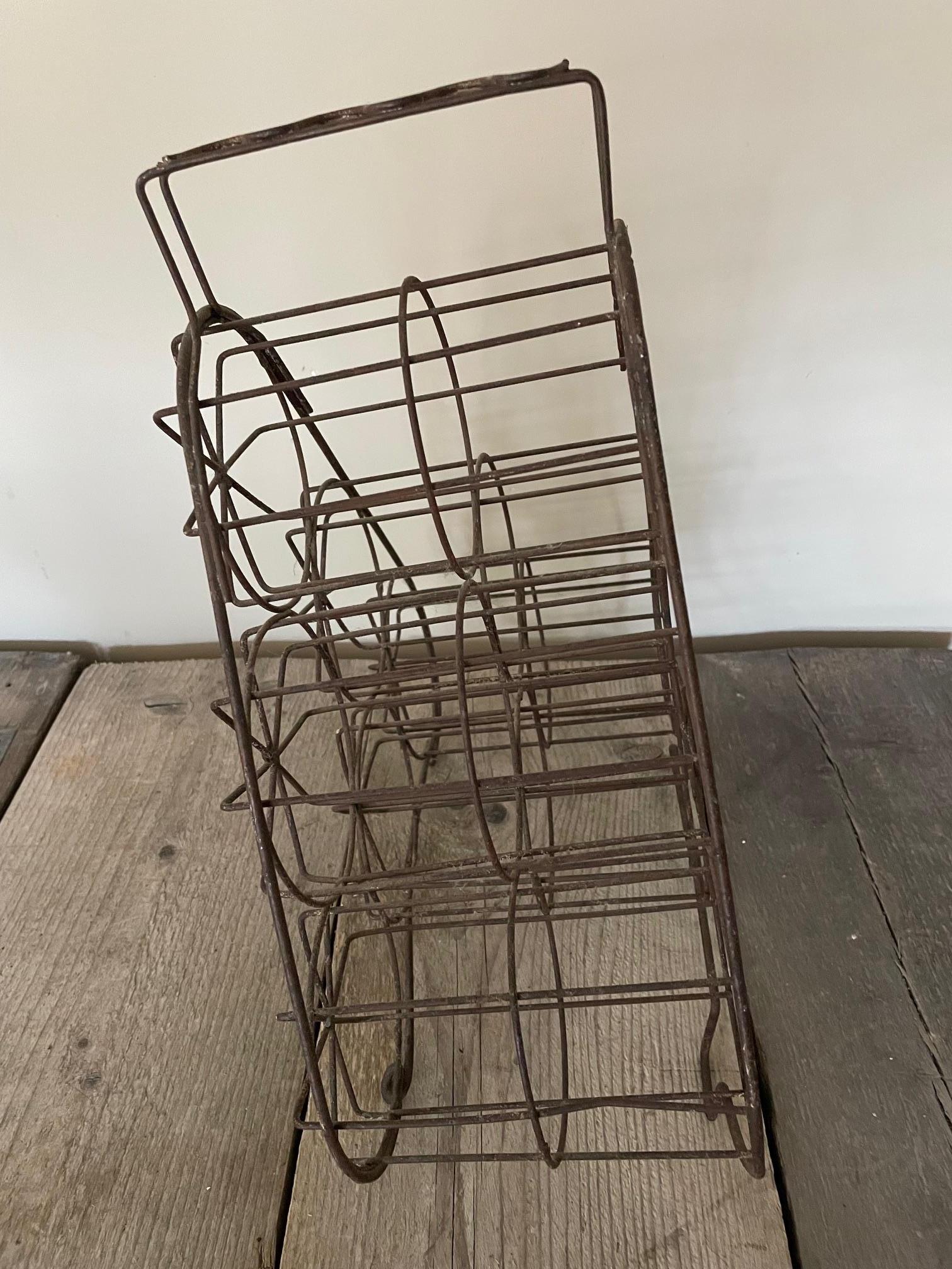 European Iron bottle holder For Sale