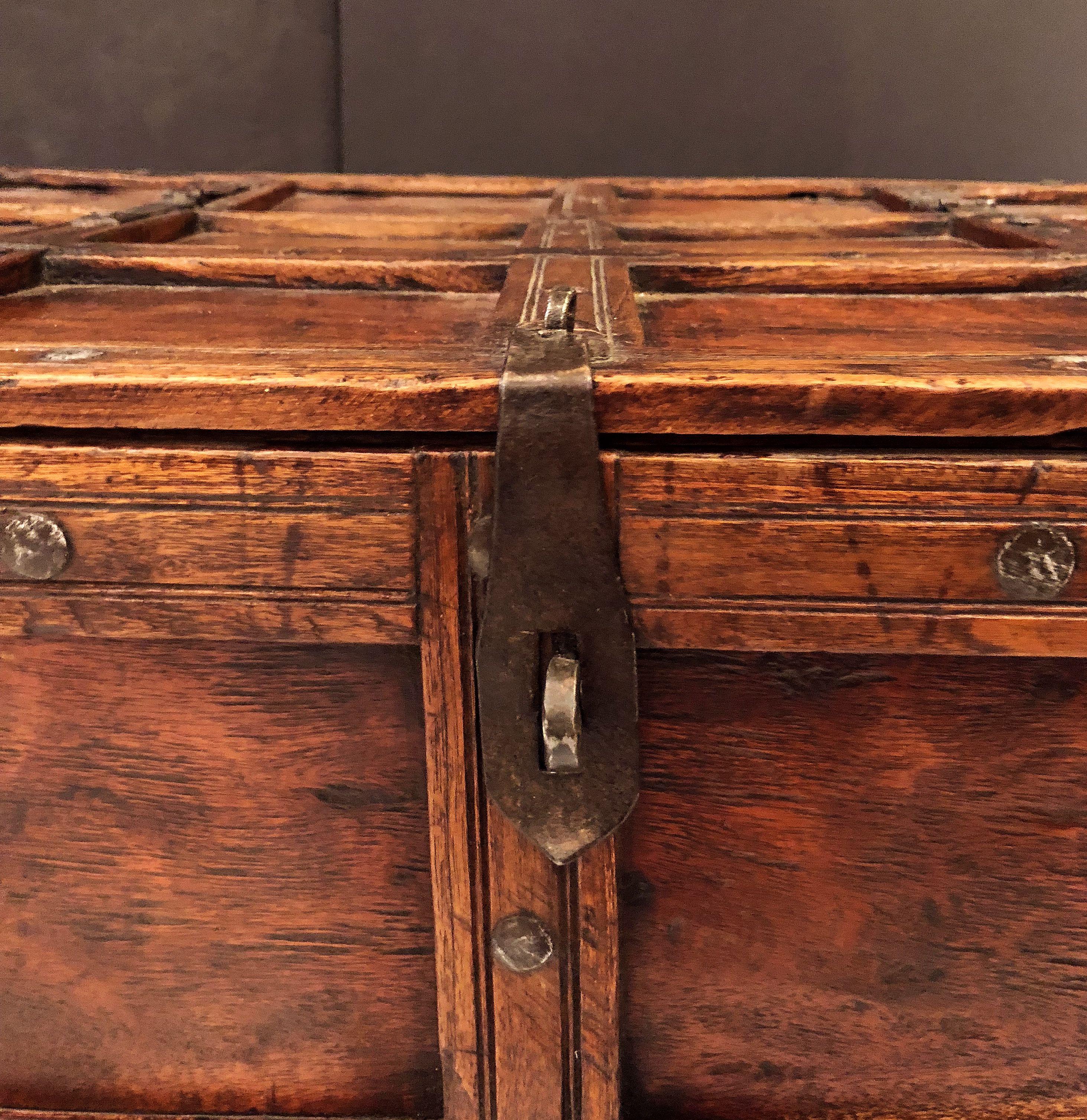 Iron-Bound Stick Box or Trunk from British Colonial India 'The Raj' 7
