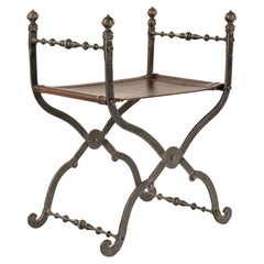 Curule en fer, laiton et cuir