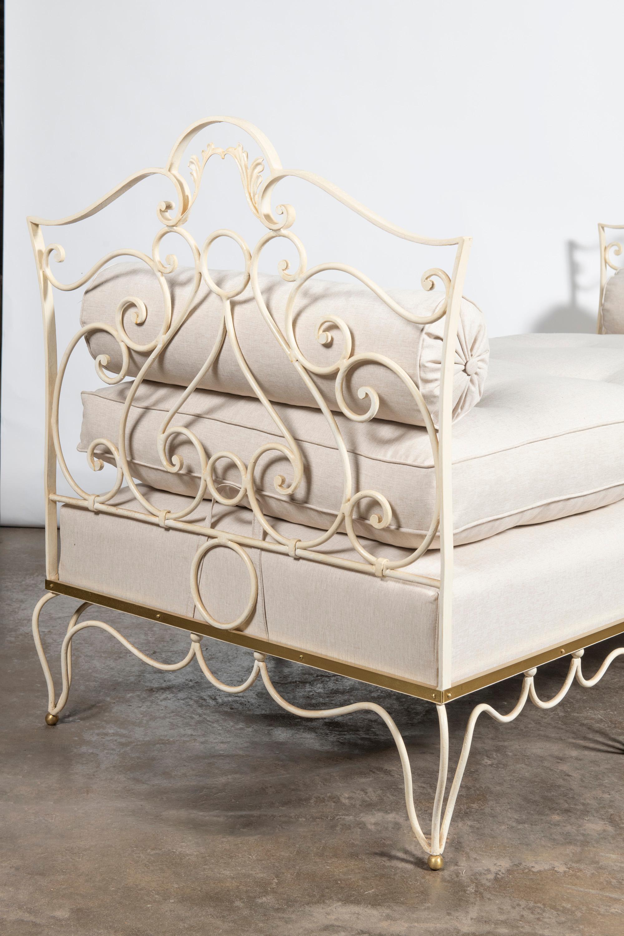 Mid-Century Modern Iron, bronze, fabric and glass bedroom set, England, circa 1940. For Sale