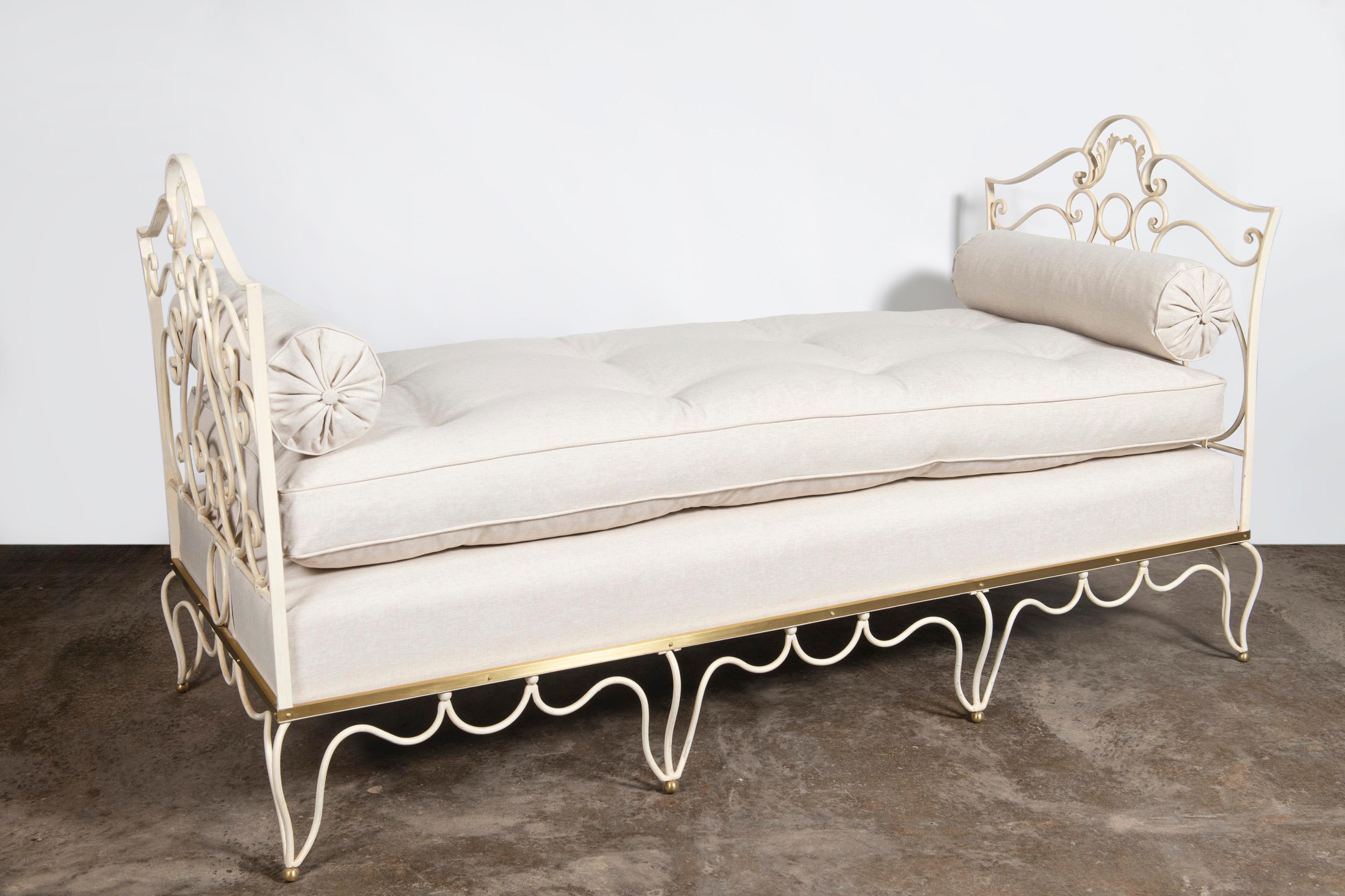 Mid-20th Century Iron, bronze, fabric and glass bedroom set, England, circa 1940. For Sale