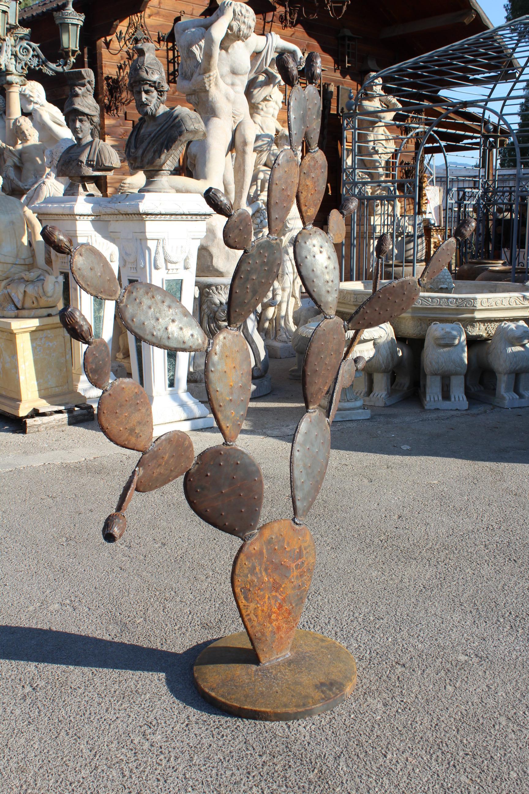 Modern sculpture in the shape of a Cactus, made in handmade iron, Spanish.
