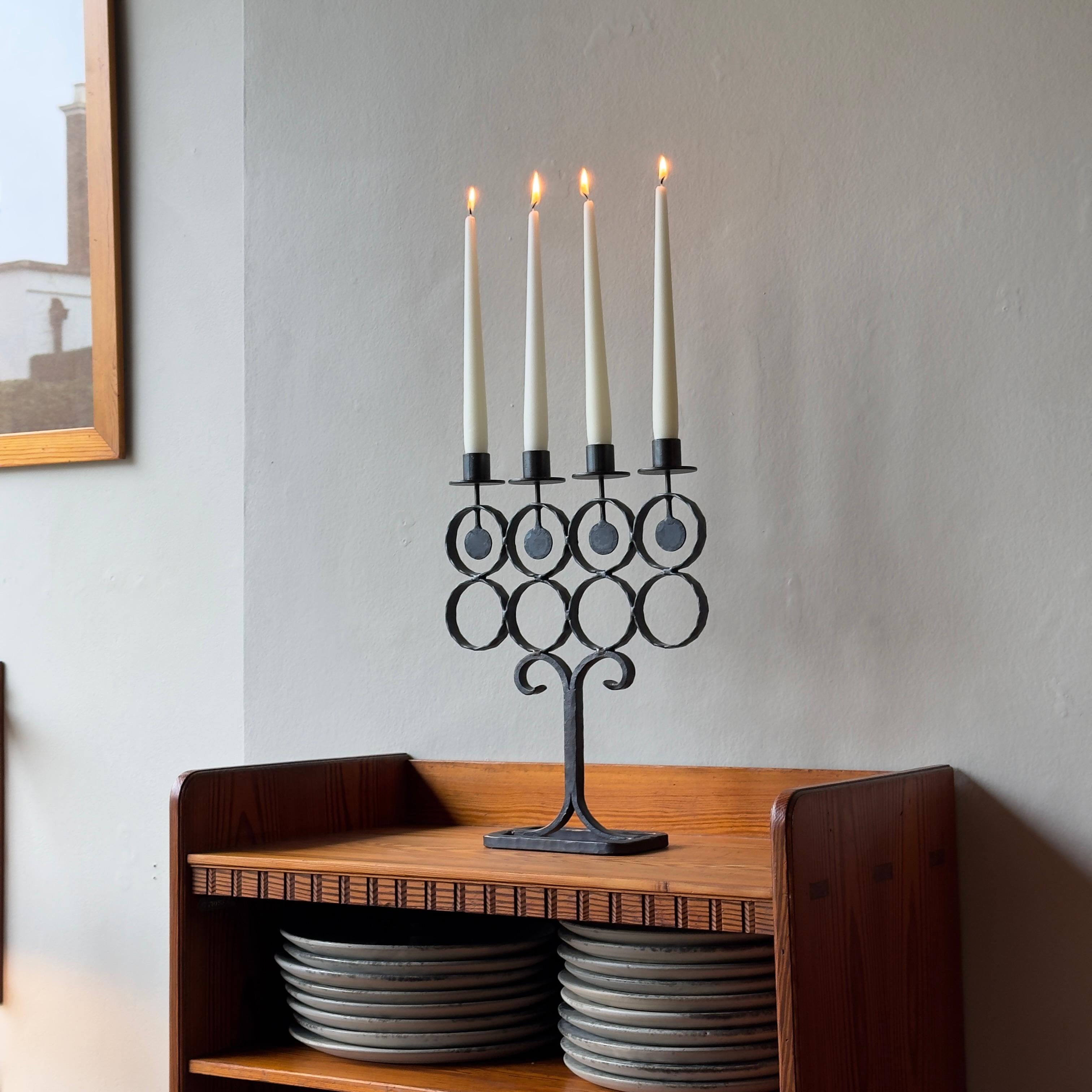 Svedese Candelabro in ferro di Bertil Vallien per Bode Smide, anni '60 in vendita