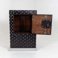 Iron Cassaforte with Keys and intricate lock mechanism, 18th century