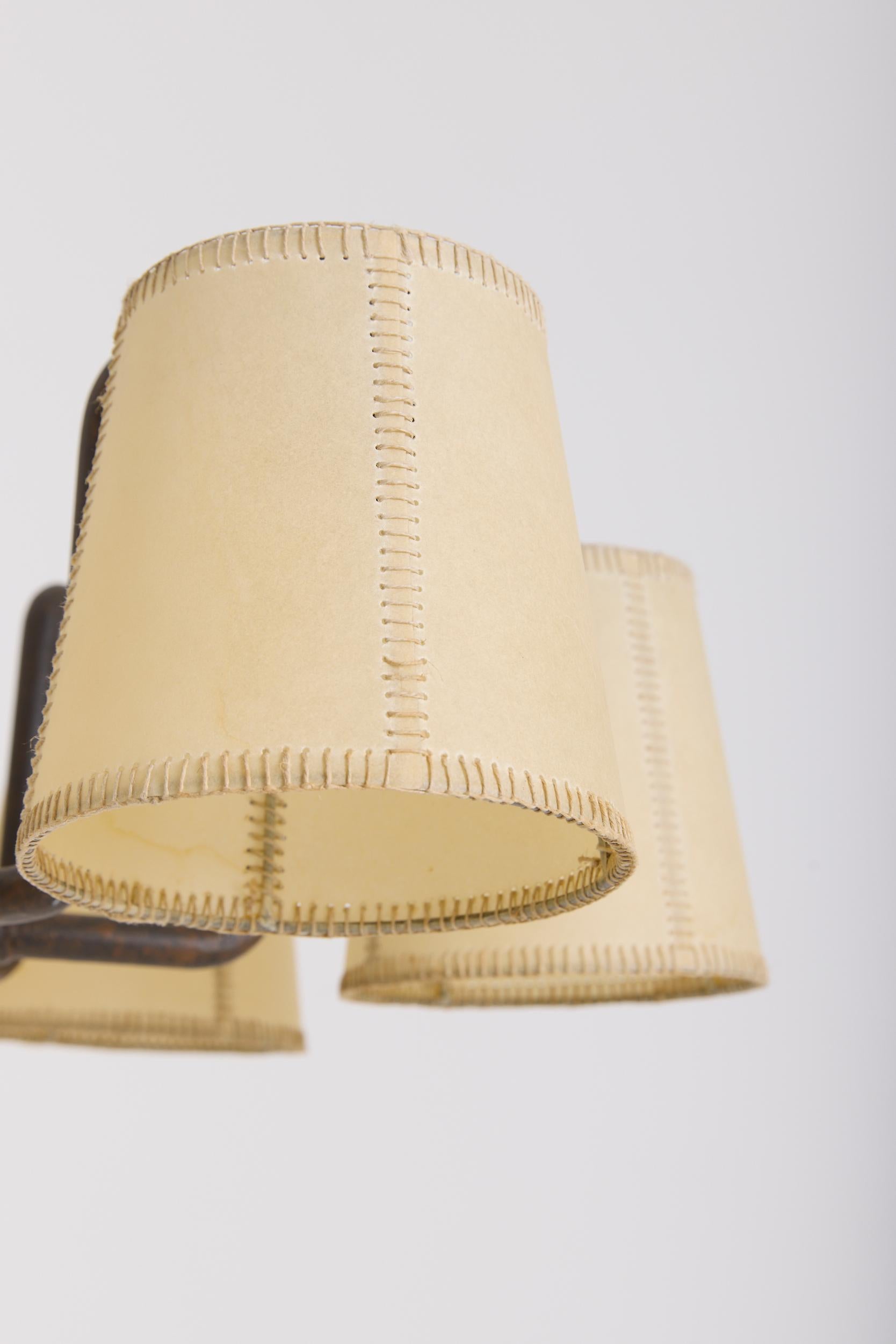 XX secolo Lampada da soffitto in ferro in vendita