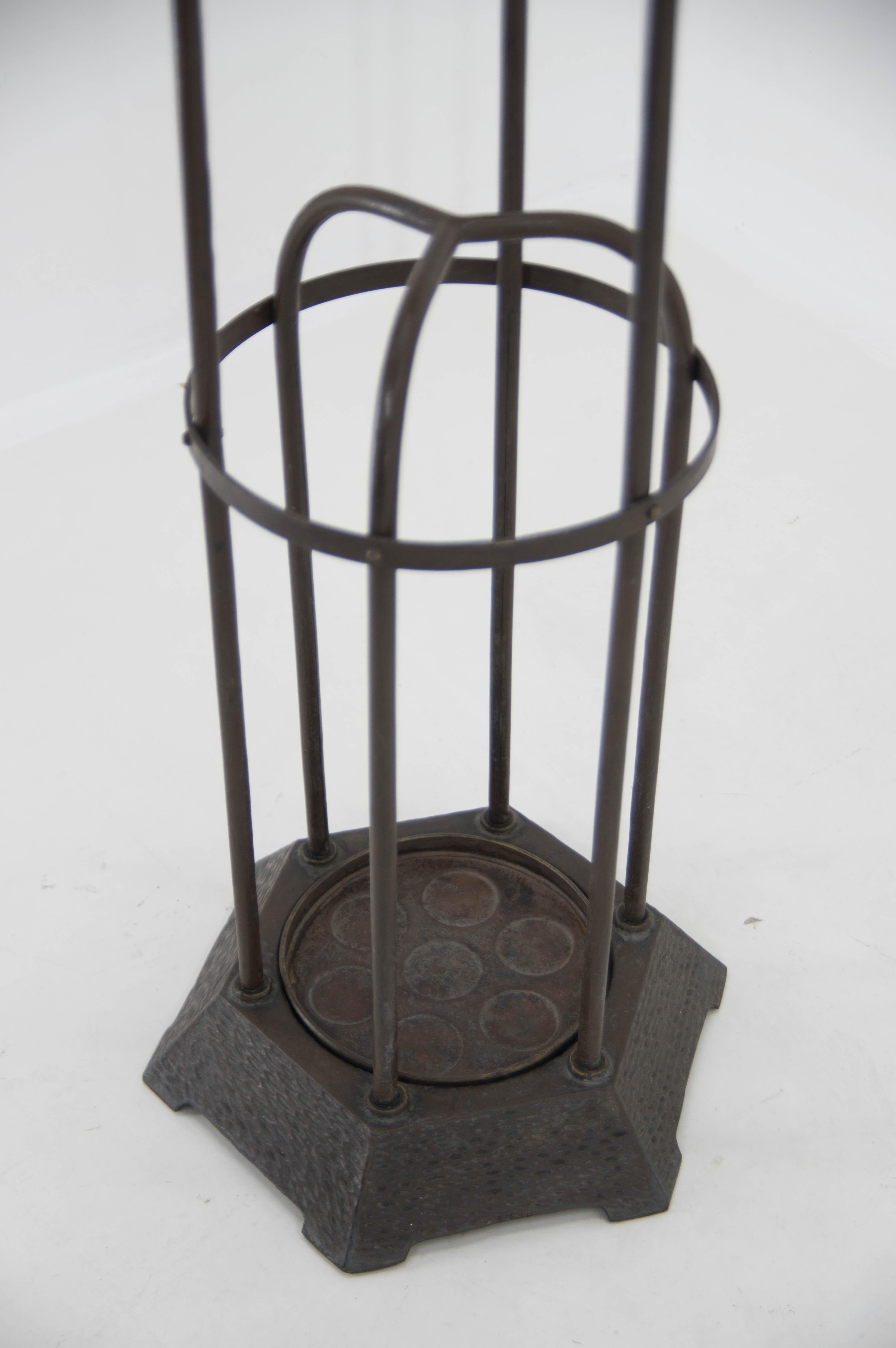 Iron Coat Rack by Koloman Moser, Wiener Werkstatte, 1900s For Sale 5