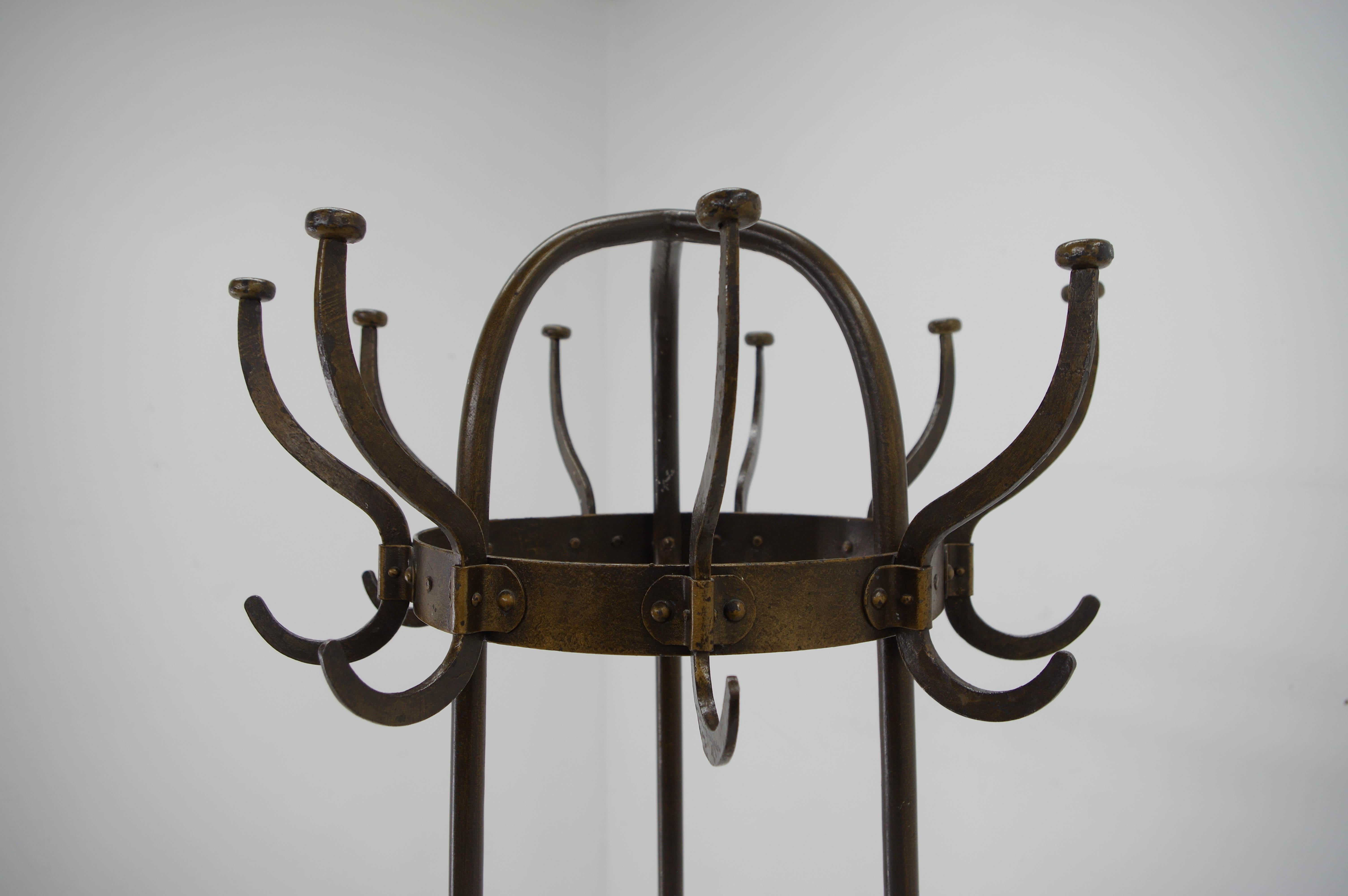 Iron Coat Rack Nr. 345 by Vichr & Co., Austria, 1900s In Good Condition For Sale In Praha, CZ