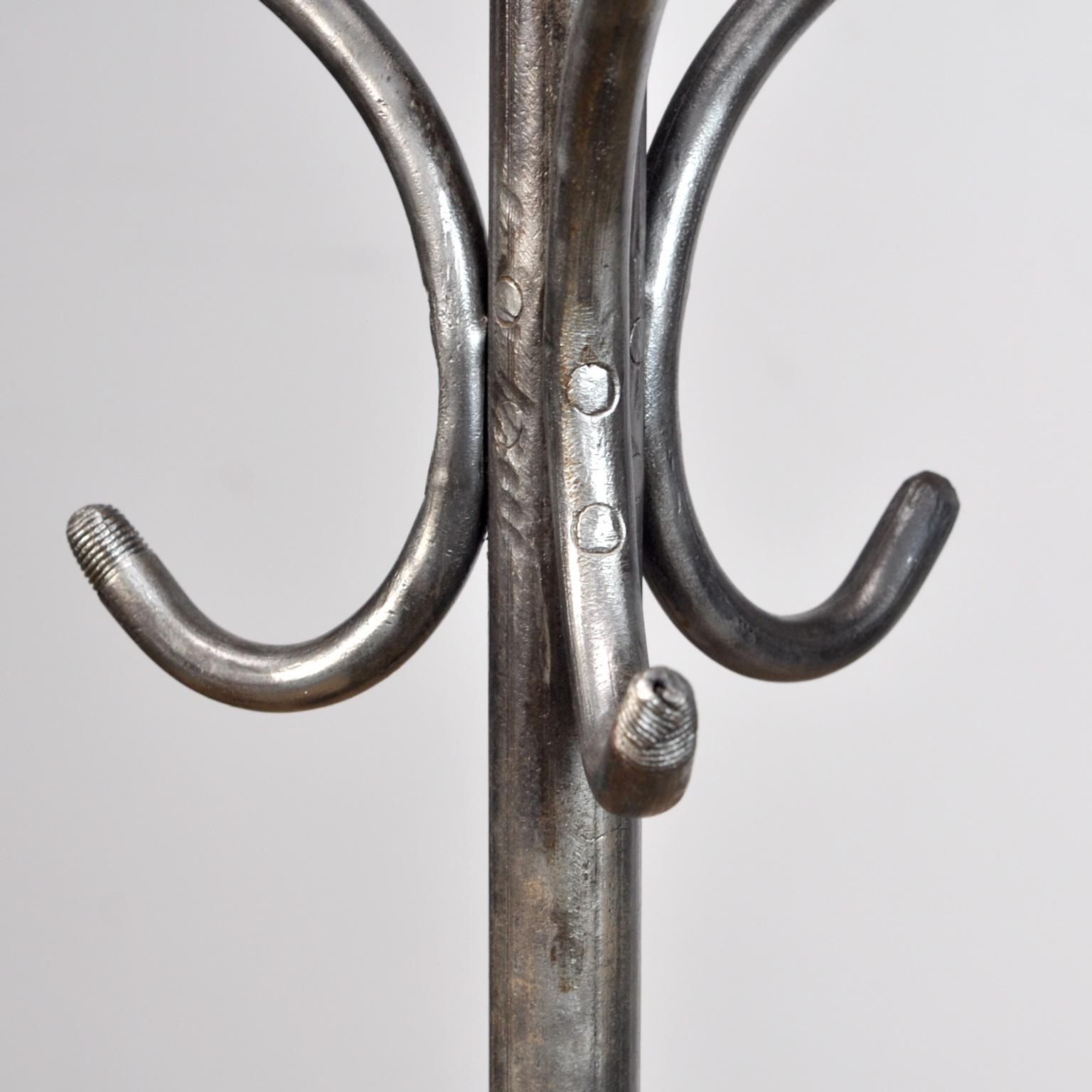 Iron Coatrack with Umbrella Stand, Circa 1920 In Good Condition In Amsterdam, Noord Holland