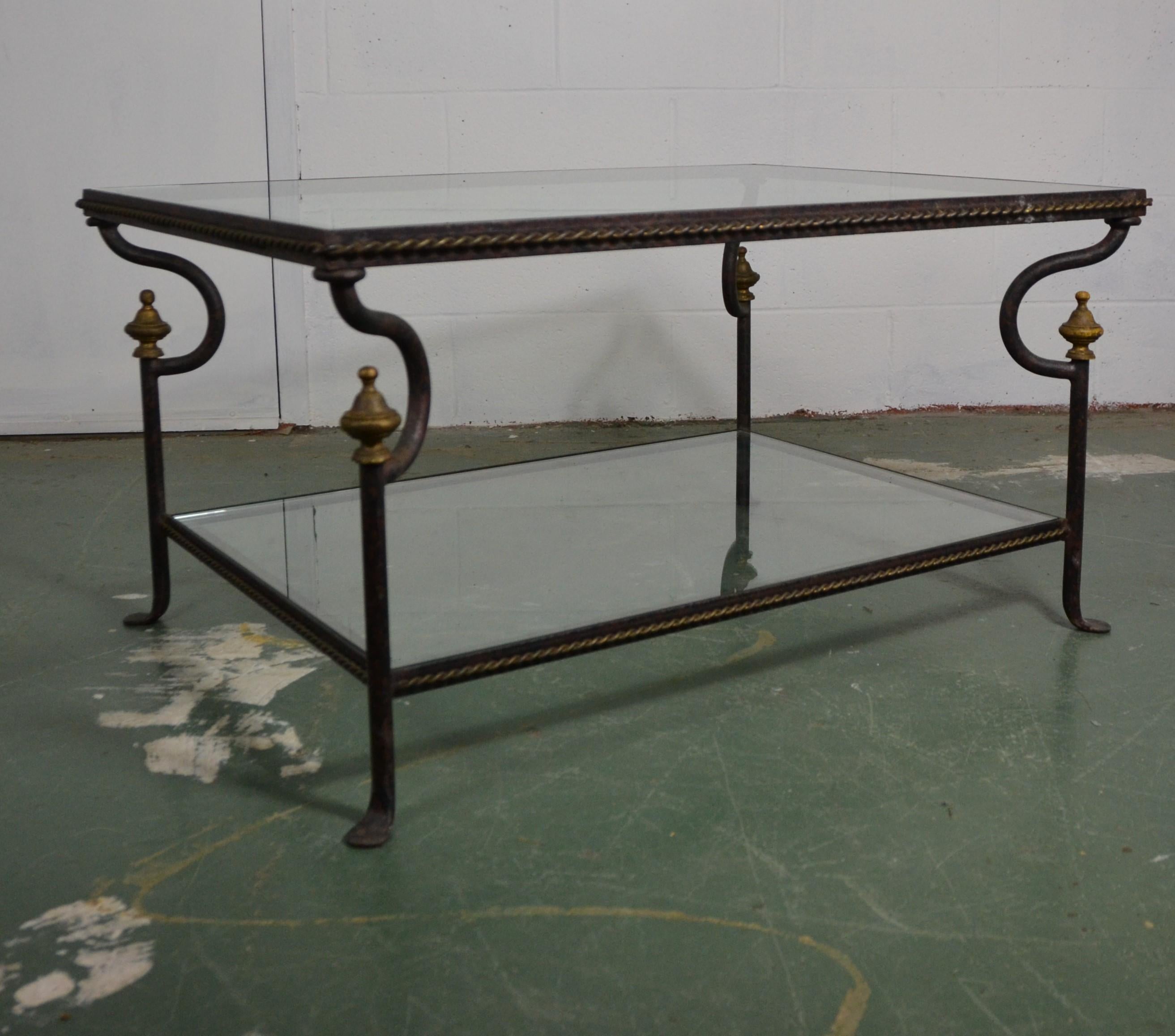 Iron Coffee Table In Good Condition In Pomona, CA