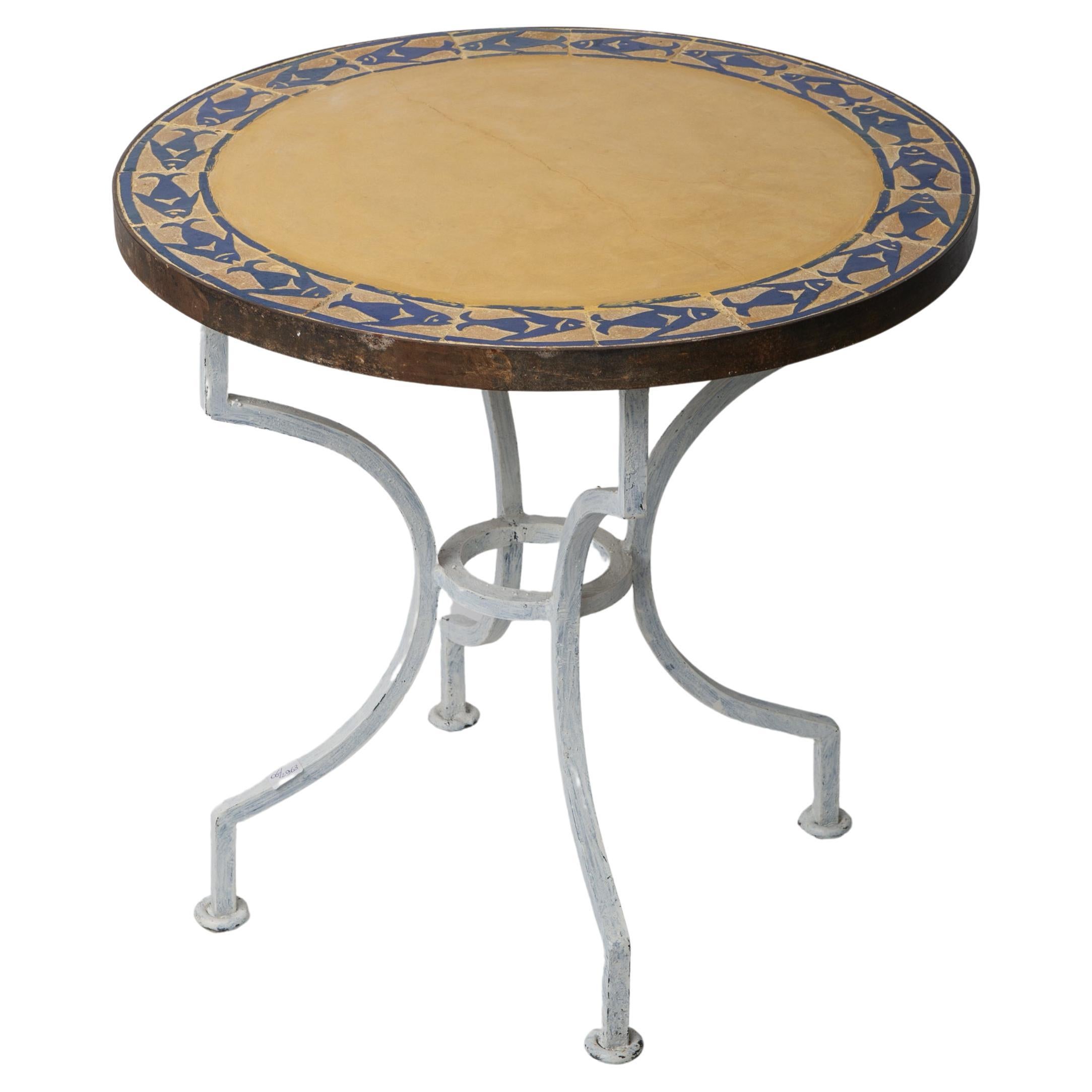 Tavolino in ceramica con pesci in vendita