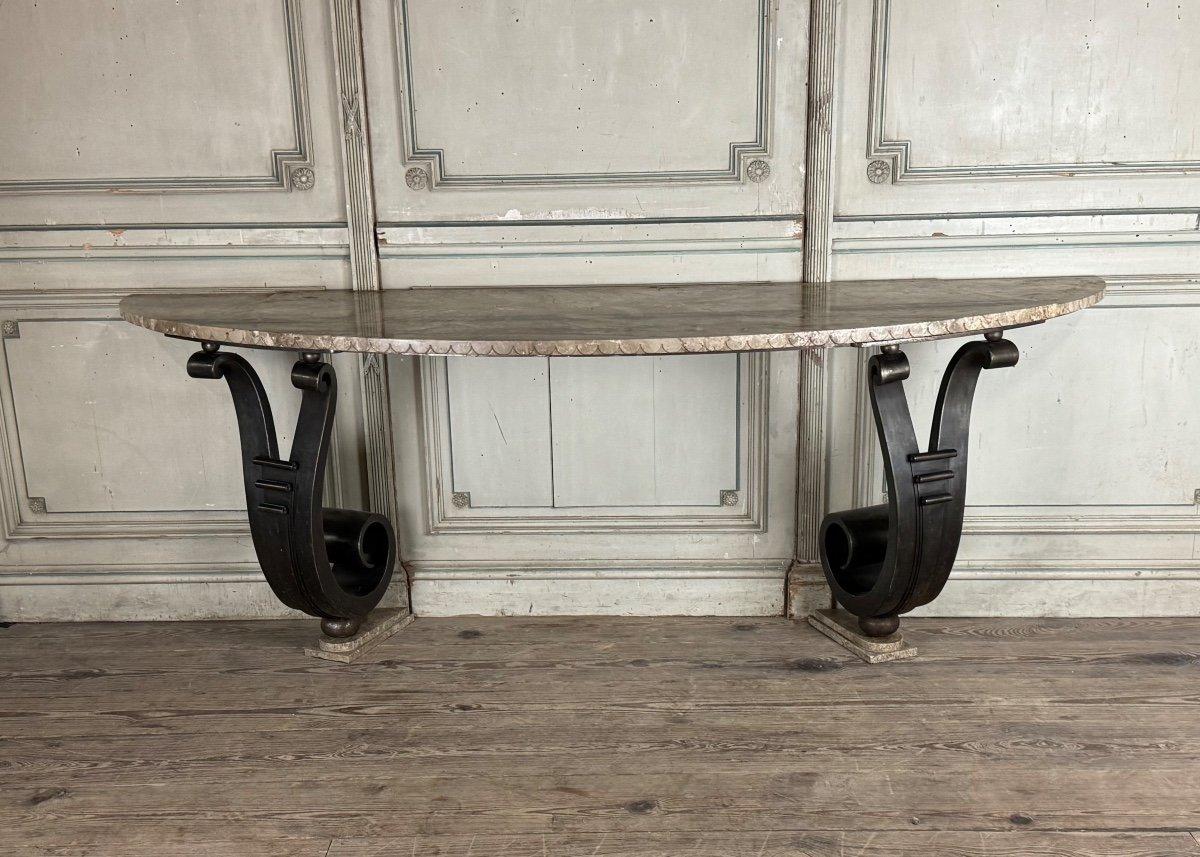 Iron Console With Double Winding Leg, Beige Marble Top Carved In Belt In Excellent Condition For Sale In Honnelles, WHT