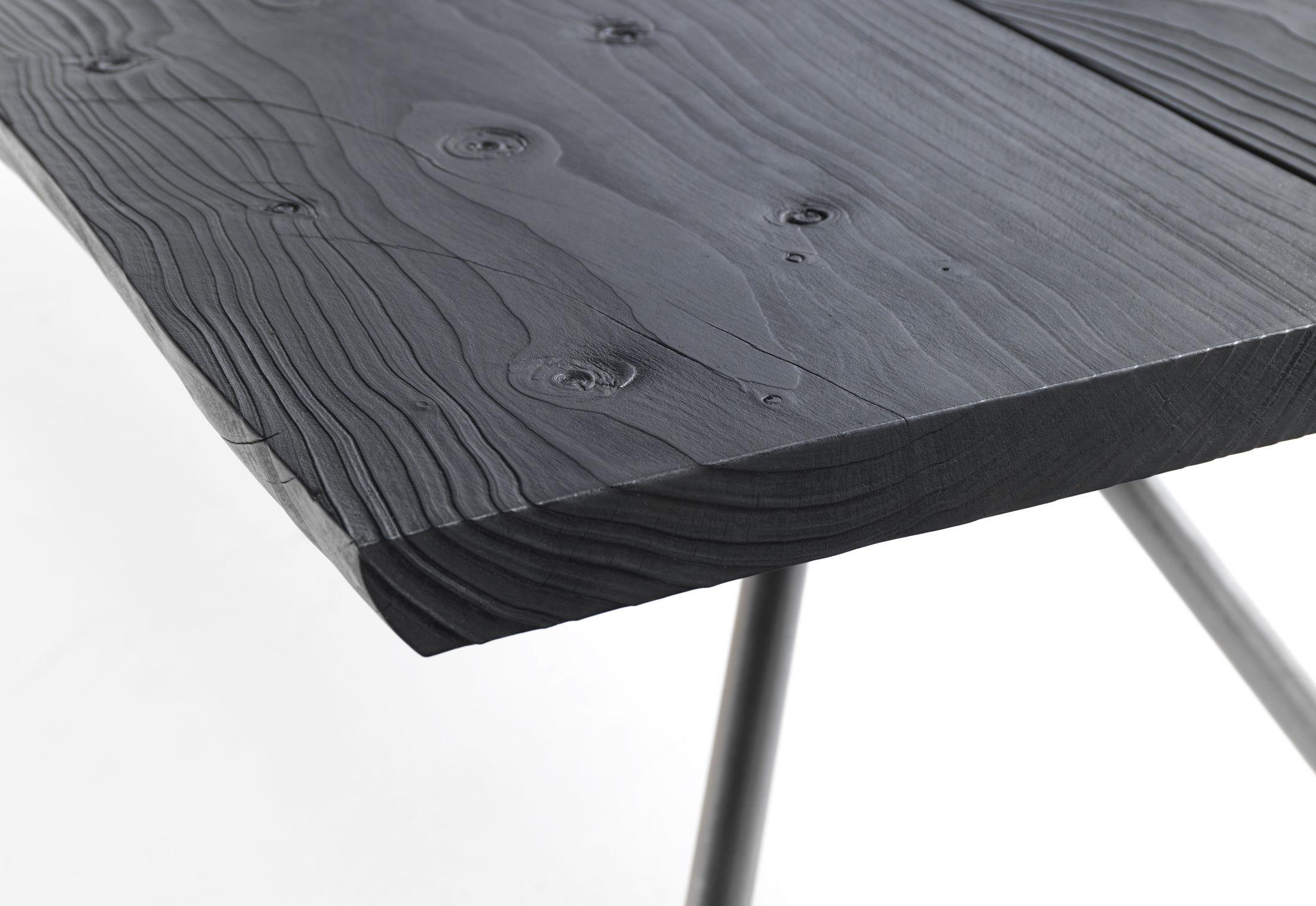 italien Table de salle à manger en chêne et fer, conçue par Giovanna Azzarello, fabriquée en Italie en vente