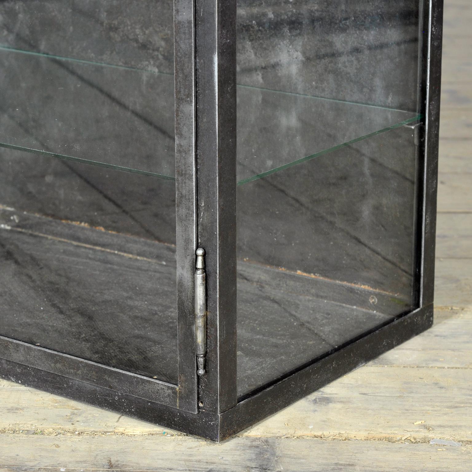 Iron display cabinet, circa 1920 For Sale 3